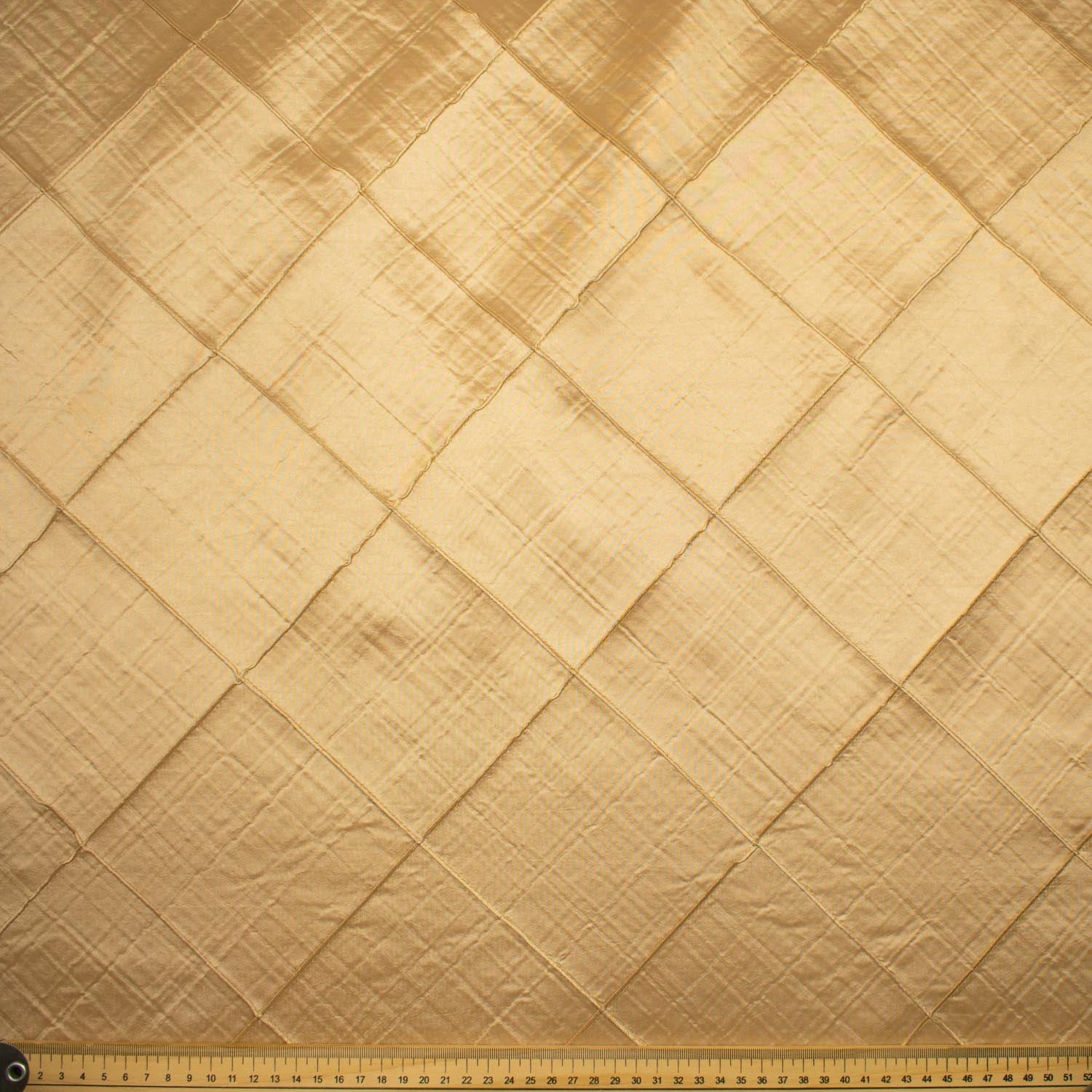 Pintuck Taffeta 260CM