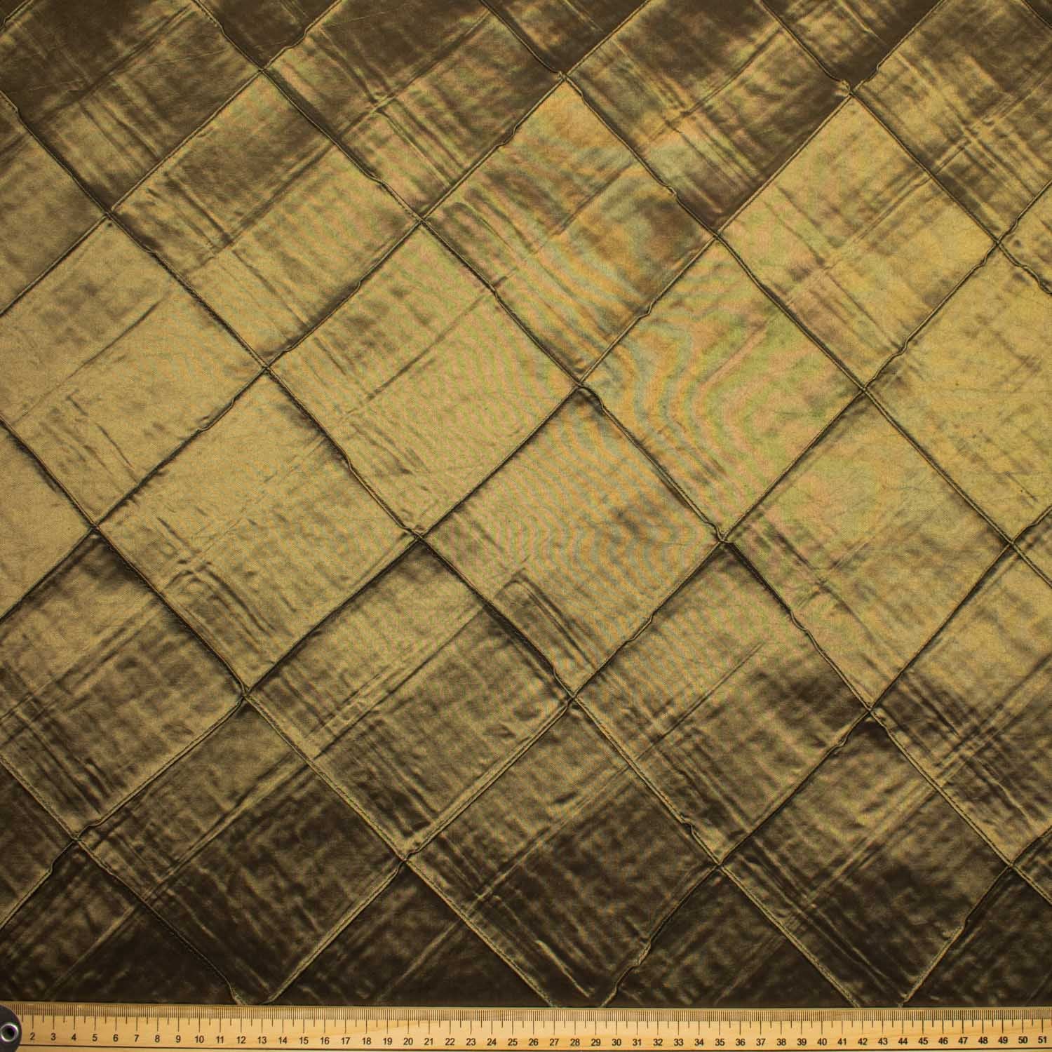 Pintuck Taffeta 260CM