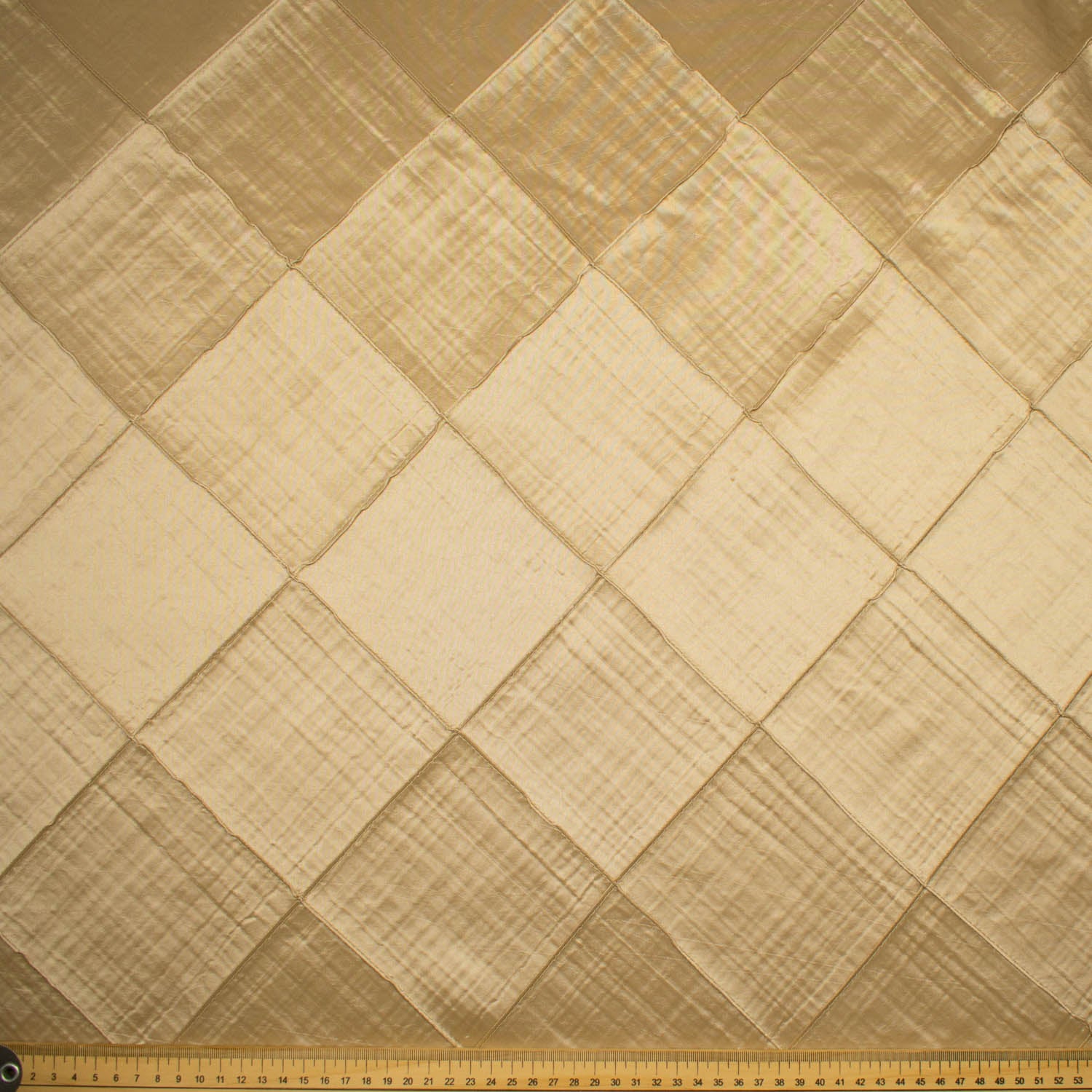 Pintuck Taffeta 260CM
