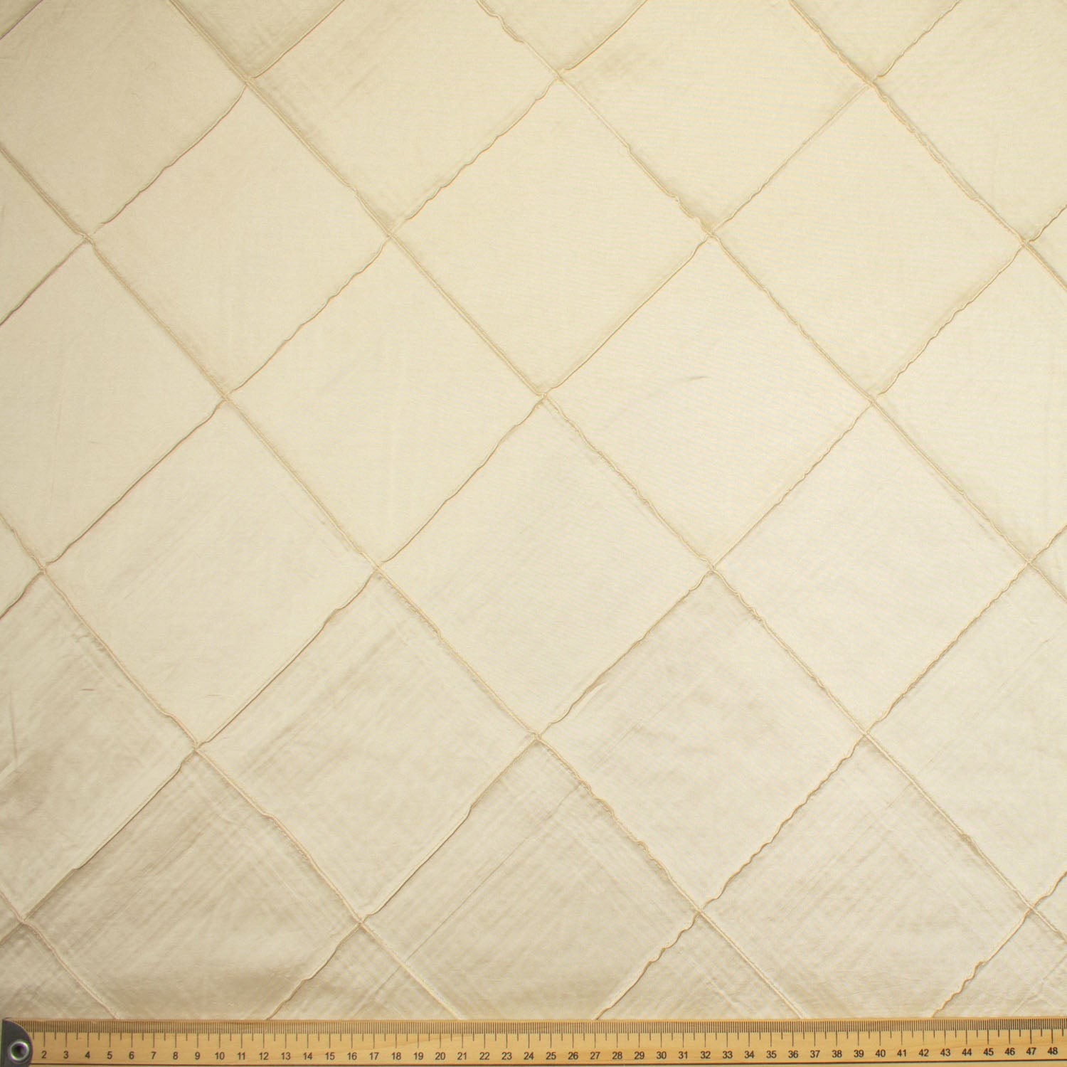 Pintuck Taffeta 260CM