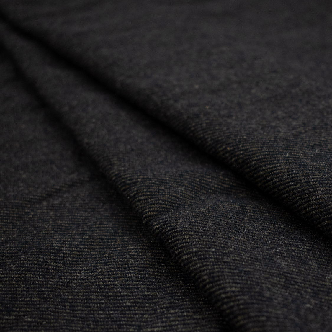 Wool Suiting Medium to Heavy Weight Design-10 Black