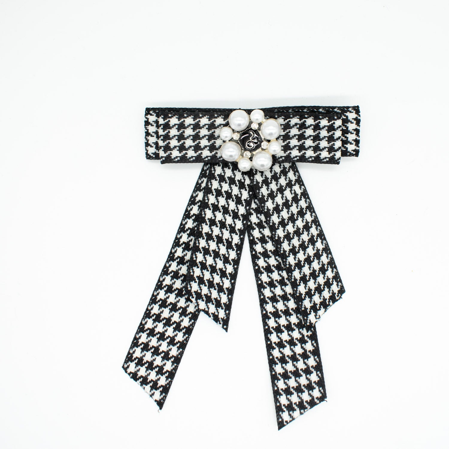 White & Black Houndstooth Pearl Dainty Bow Tie Brooch