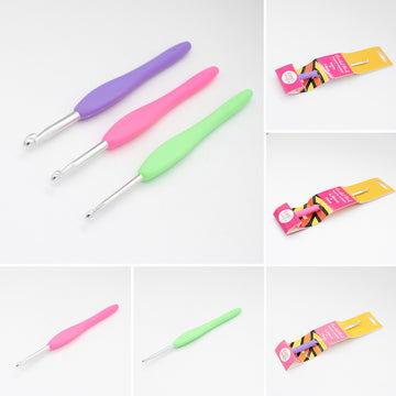 ColourMe Crafts Plastic Handle Crochet Hook 14cm
