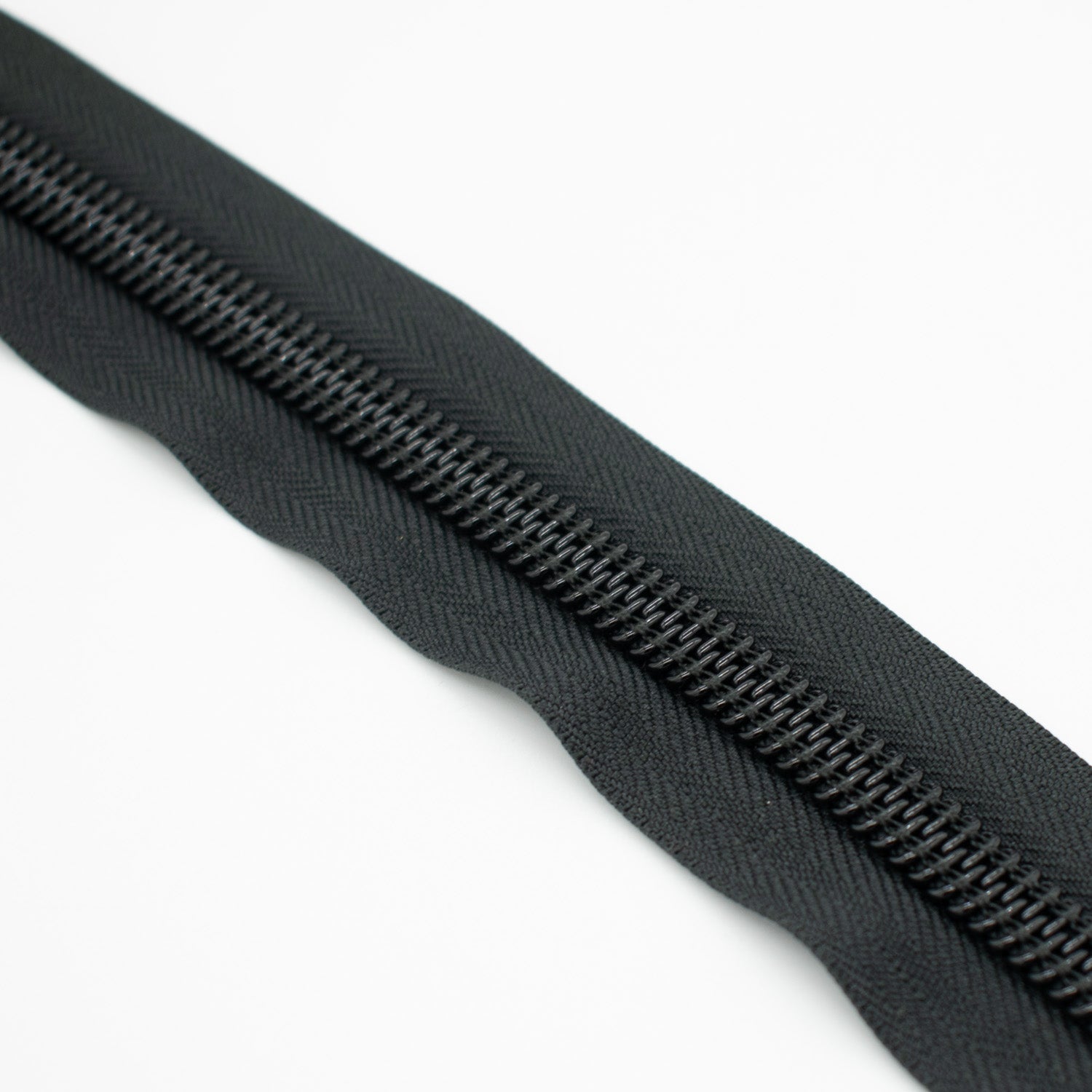 Continuous Spiral Zipping No.10 Black