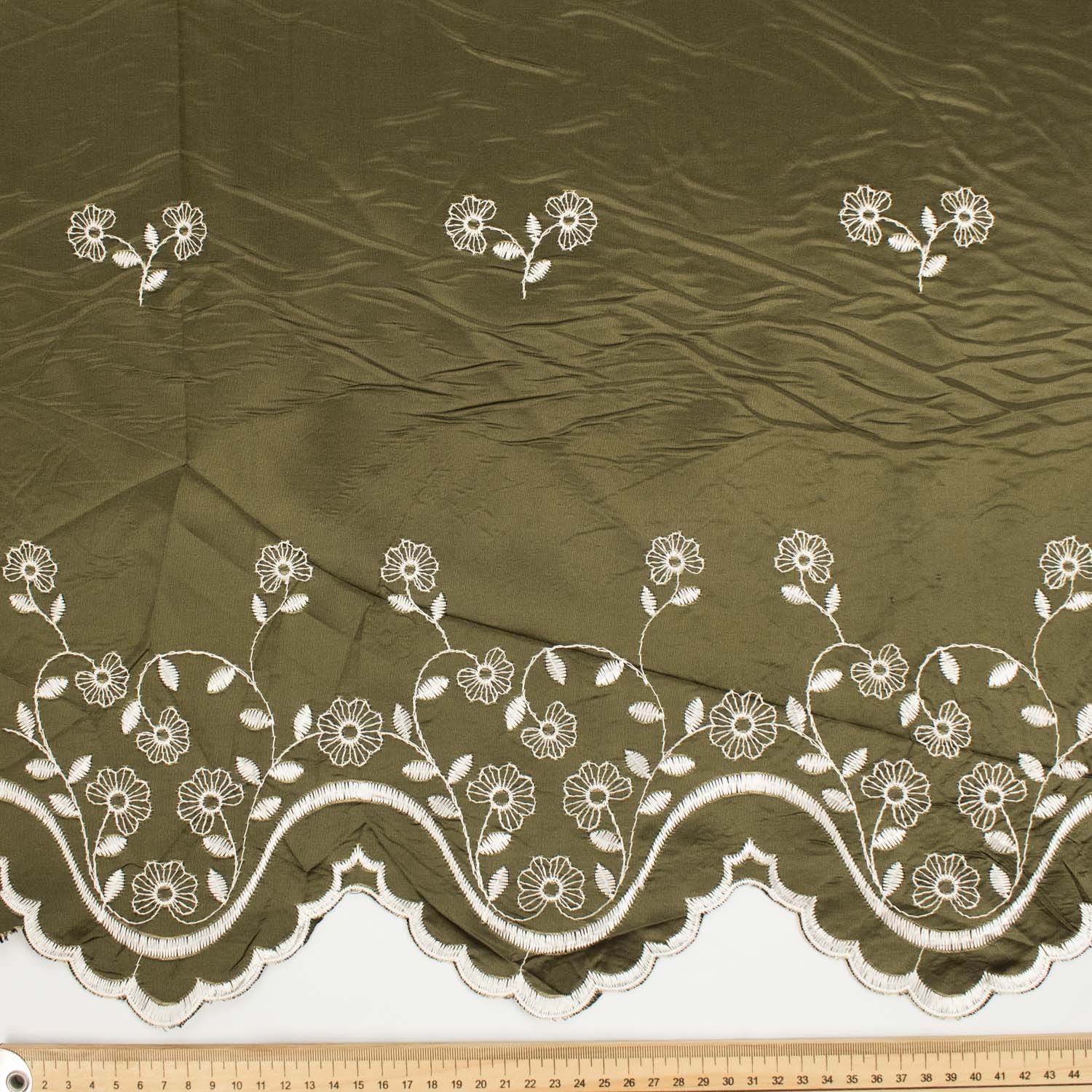 Floral Embroidered Edge Taffeta Curtaining Fabrics 320CM