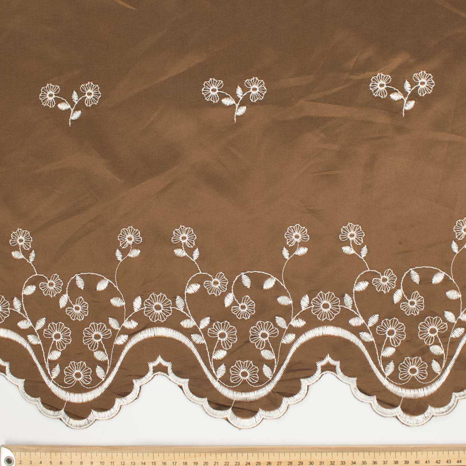 Floral Embroidered Edge Taffeta Curtaining Fabrics 320CM