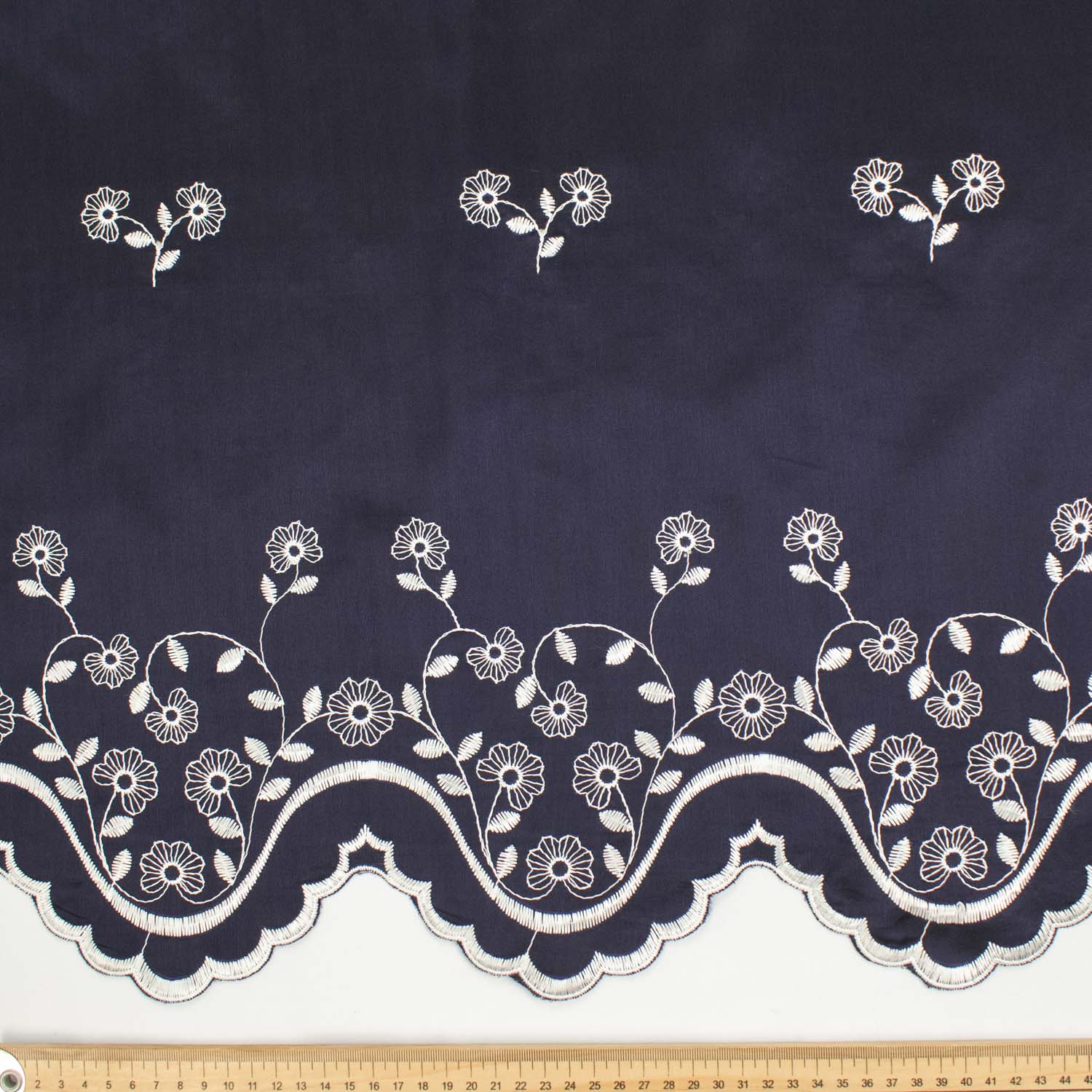 Floral Embroidered Edge Taffeta Curtaining Fabrics 320CM