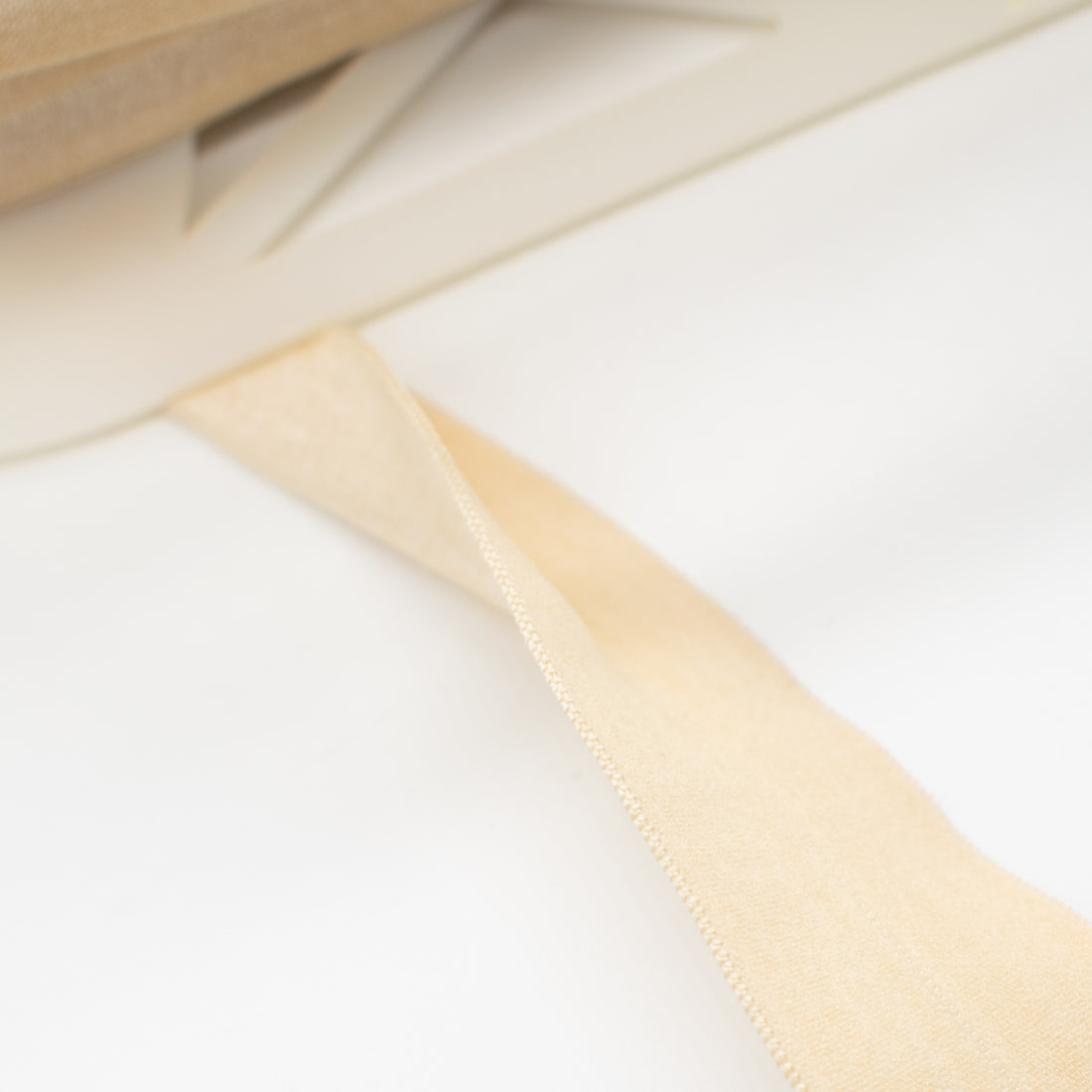 Simplicity Fold Over Elastic FOE 25mm Nude