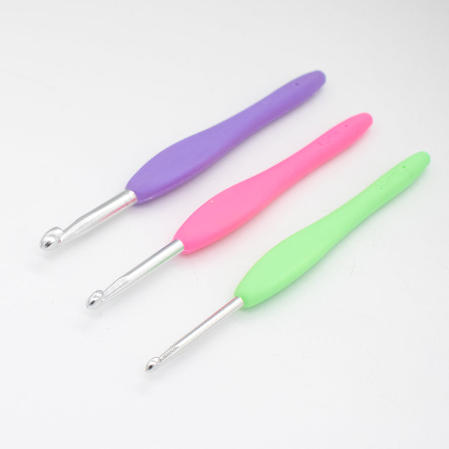 Sew Easy Assorted Crochet Hooks Set Rainbow