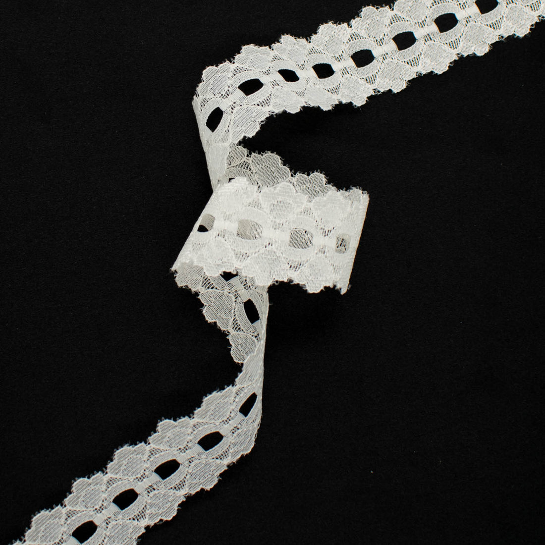 Ivory Eyelet Lace 30mm