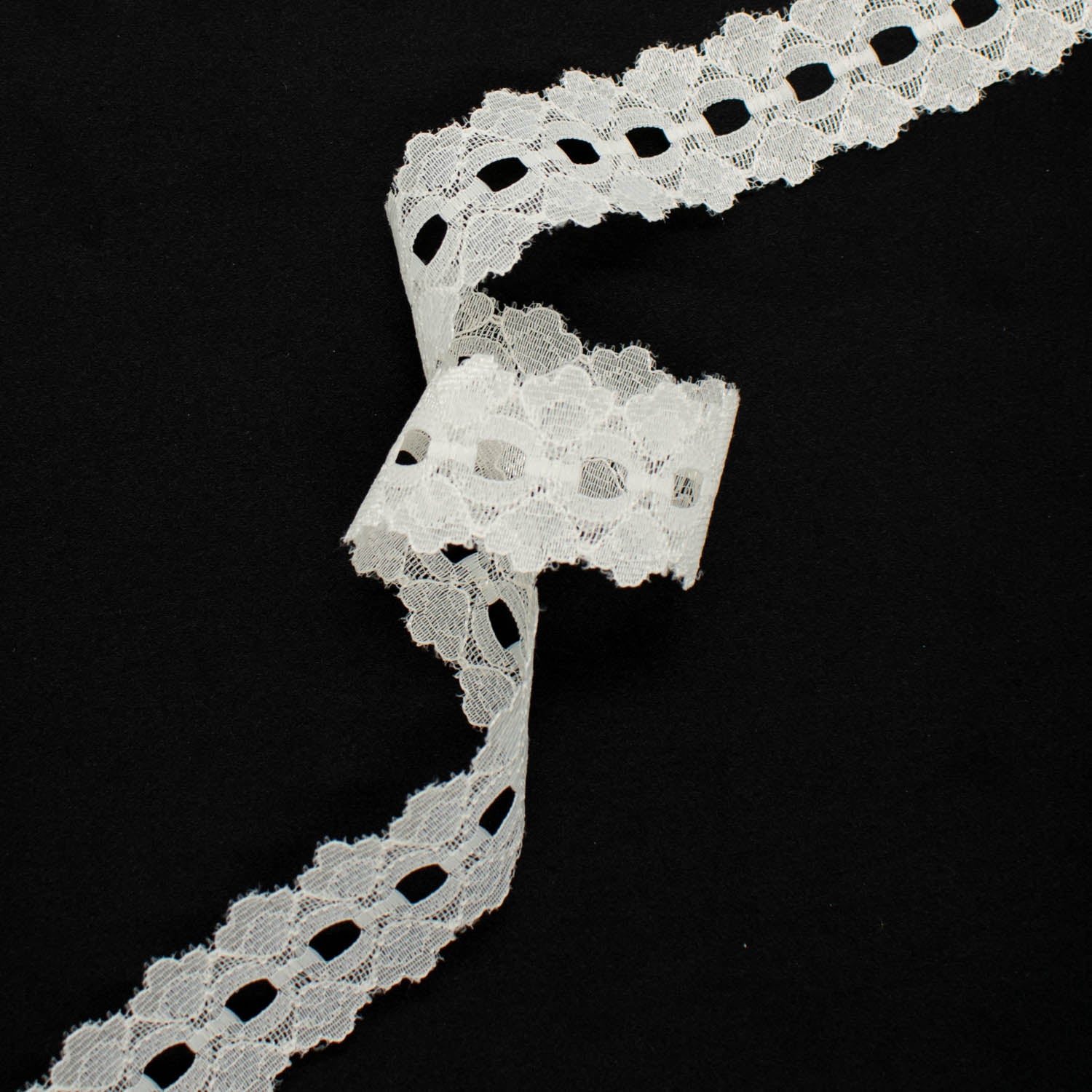 Ivory Eyelet Lace 30mm