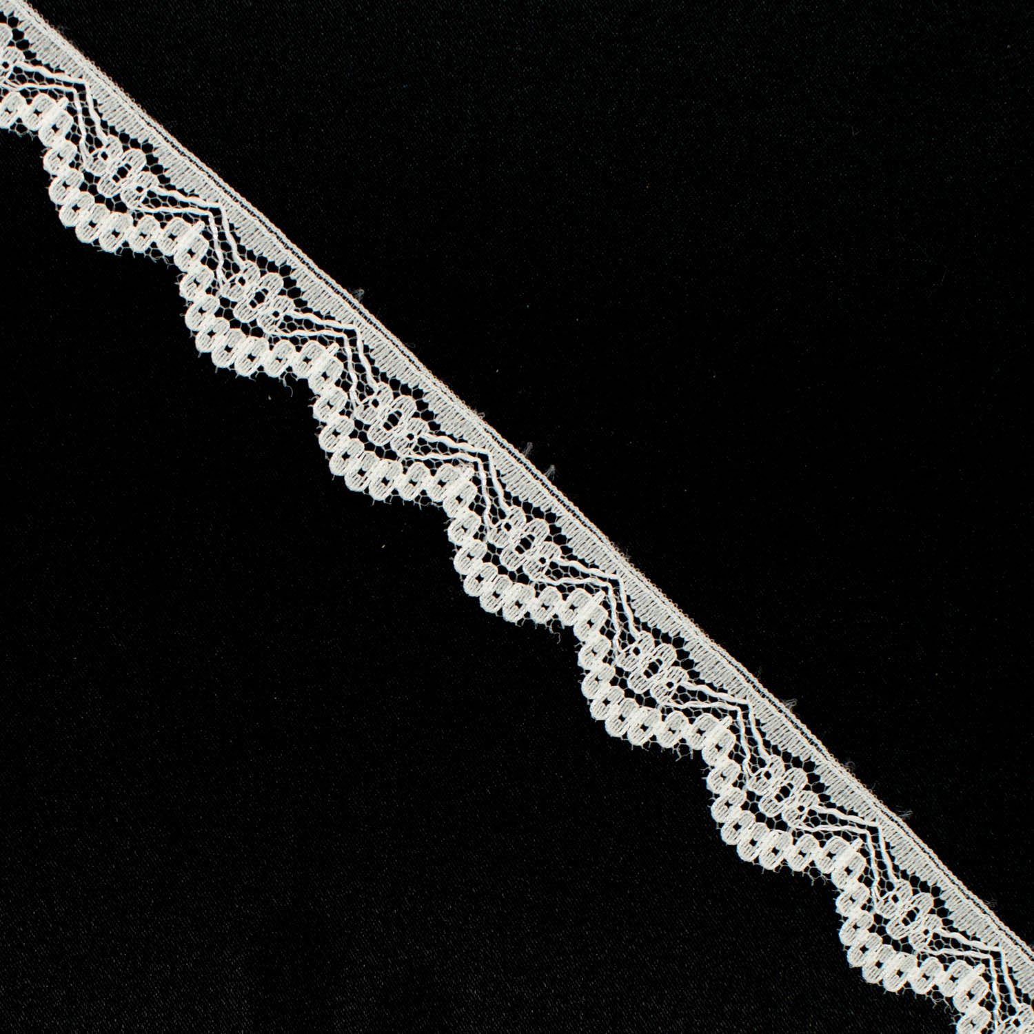 Nylon Lace Trim Design-5 17mm