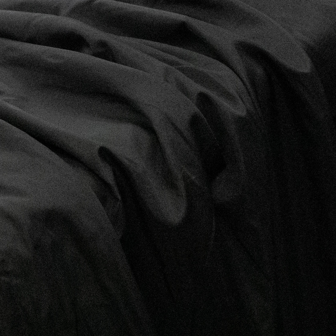 Pongee Lining – 50 Metre Roll Black & White (Bulk Draping & Event Use)