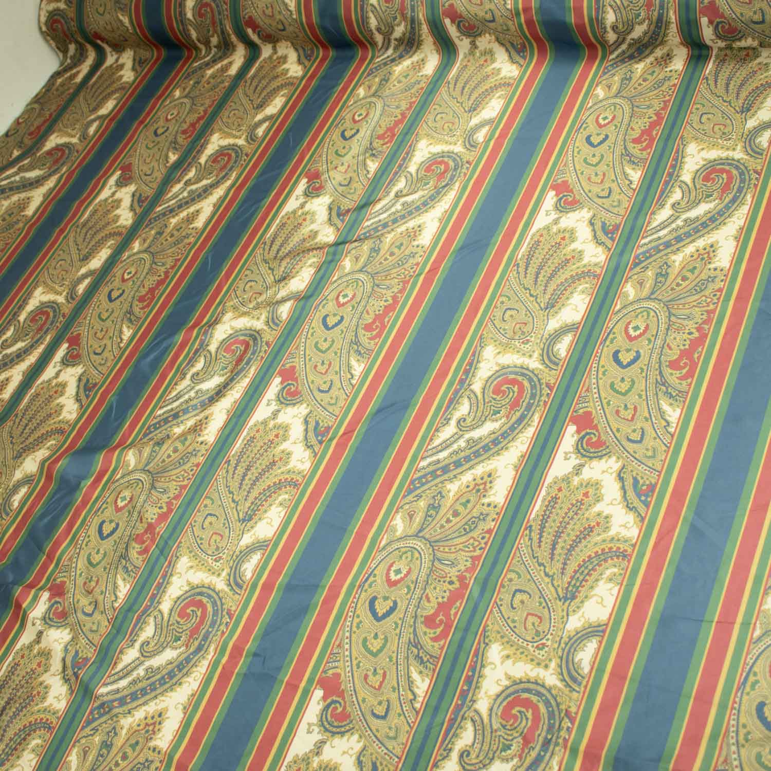 Printed Lining Design-29 Vintage Gold Paisley with Red & Blue Stripes