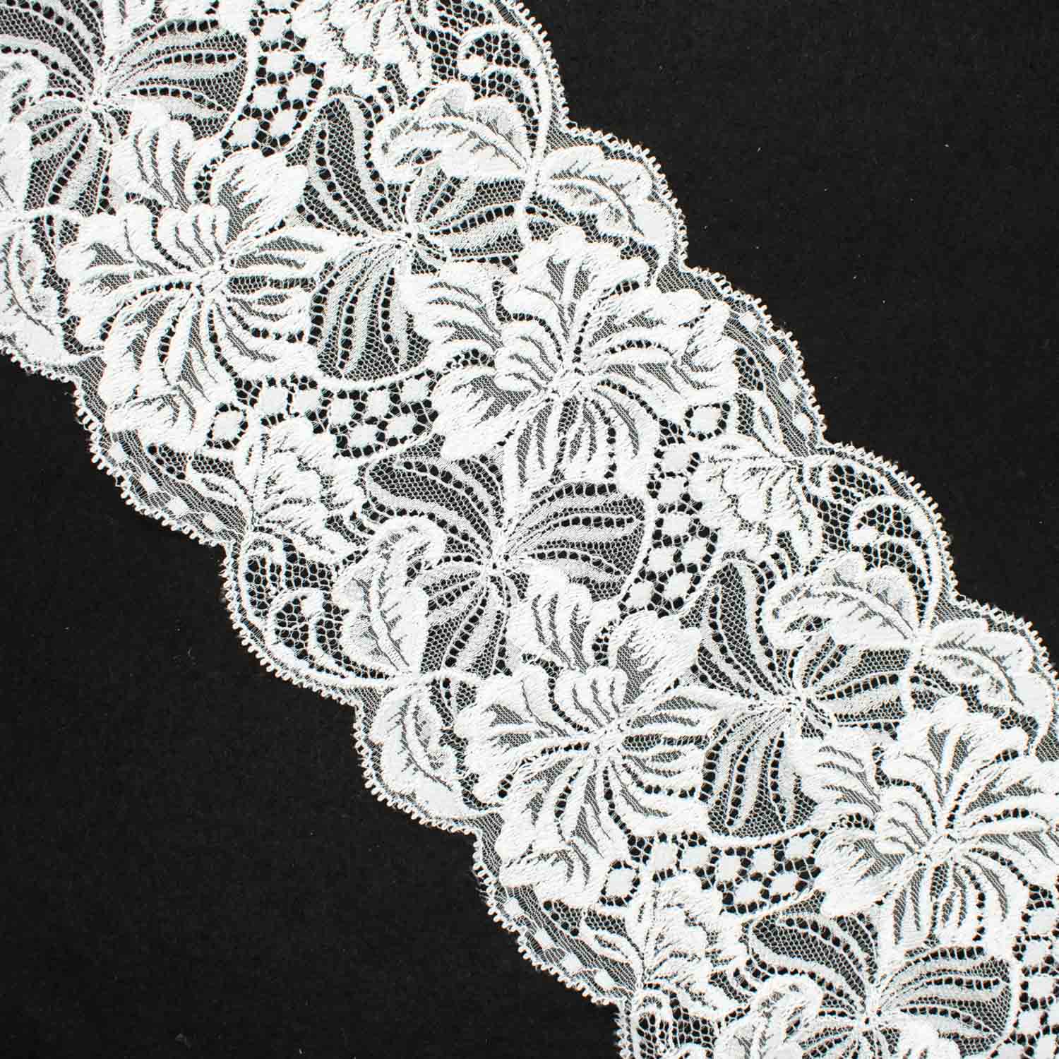 Floral & leaves Raschel White Lace Trim 12cm