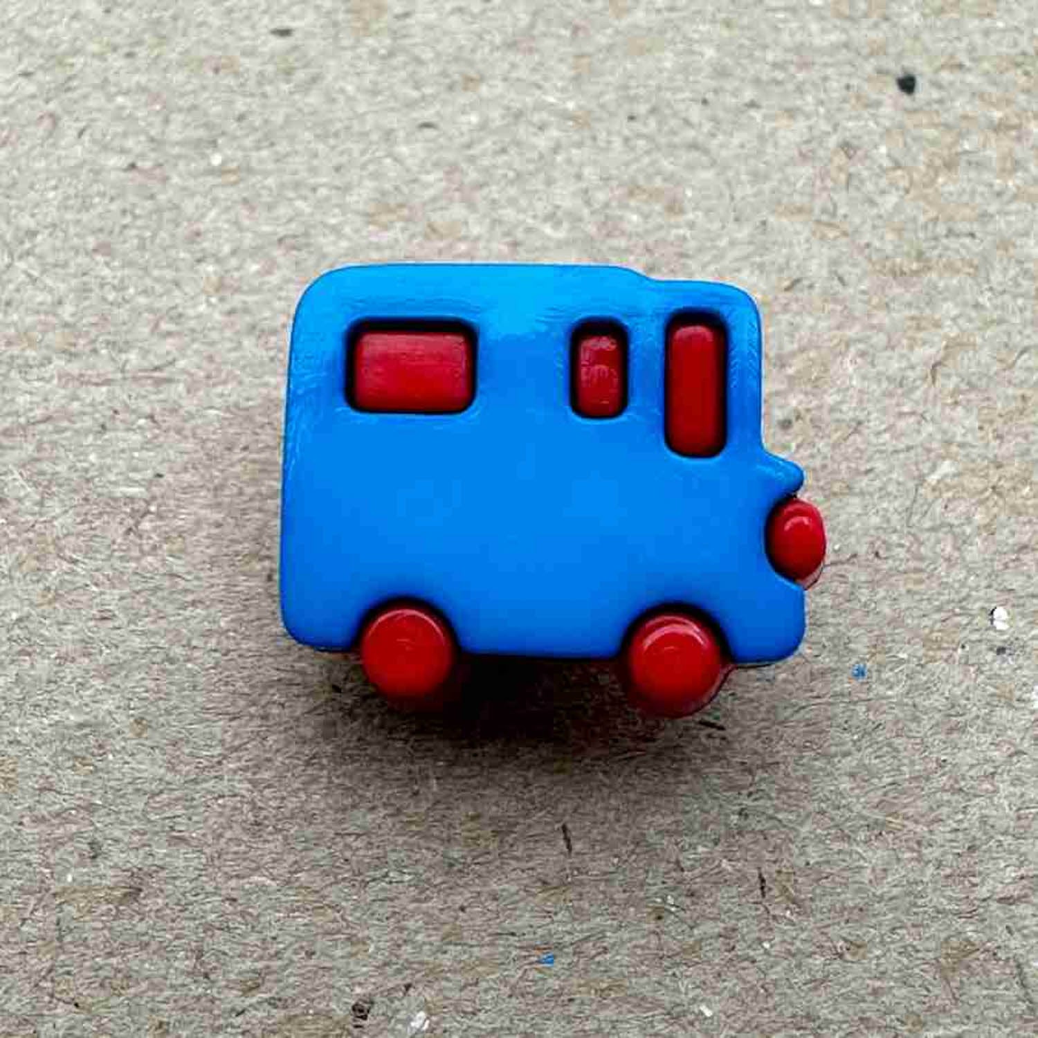 16mm Cartoon Bus Shank Button