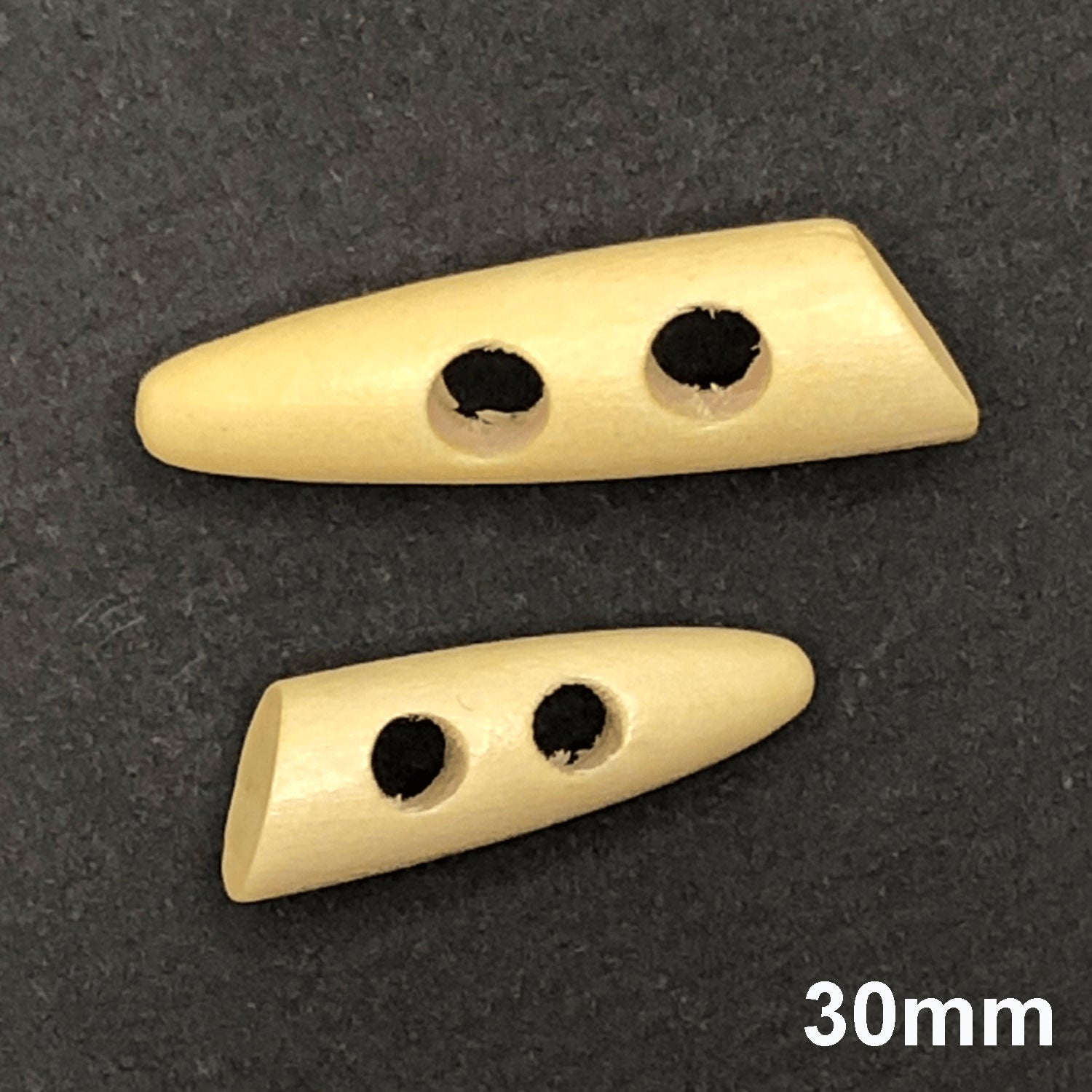 2 Hole Wooden Tooth Toggle Button
