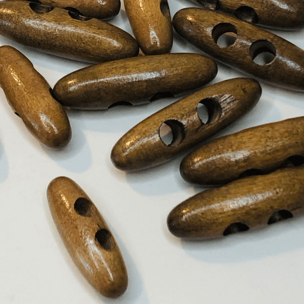 2 Hole Wooden Oval Toggle Button