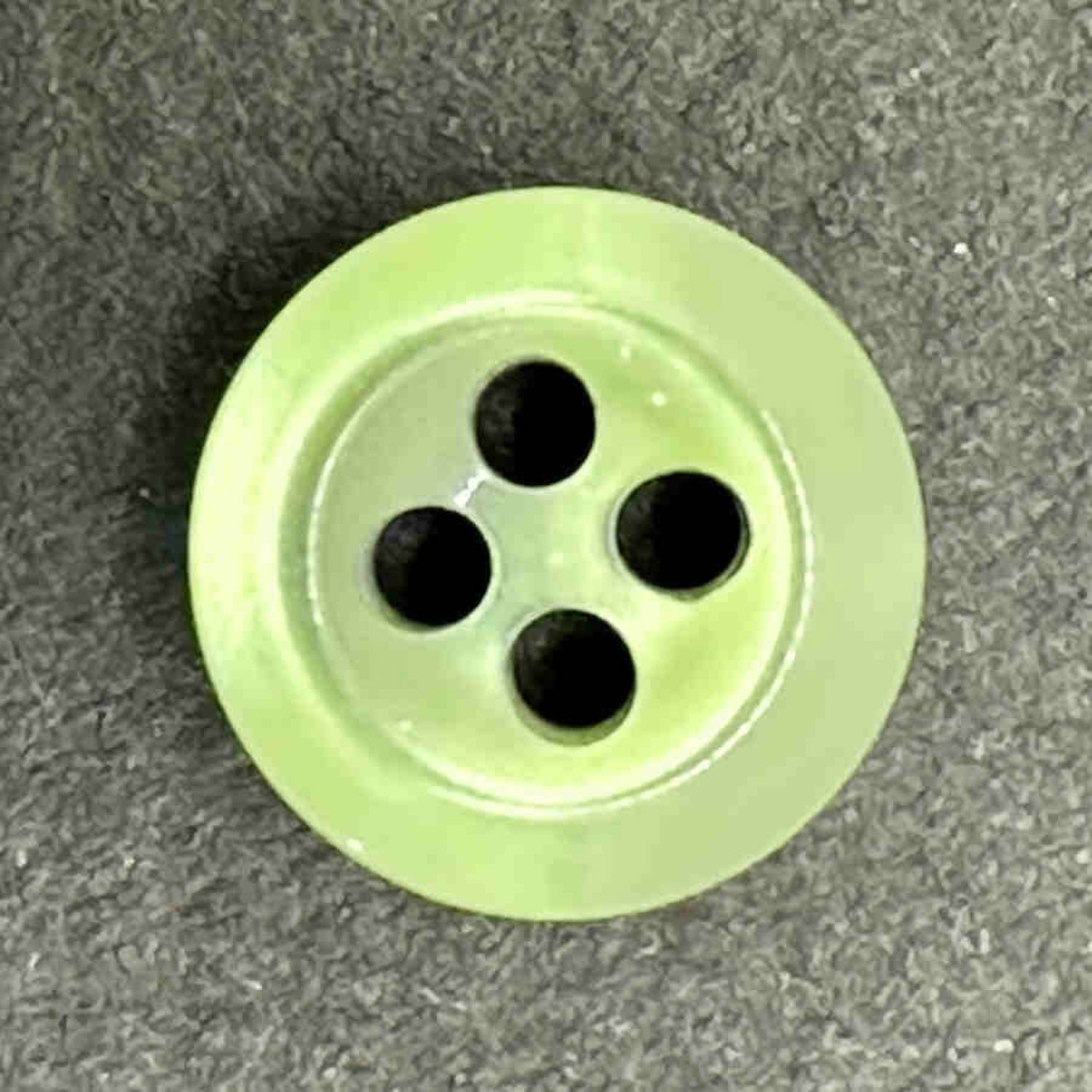 4 Hole Thick Shirt Button 12mm