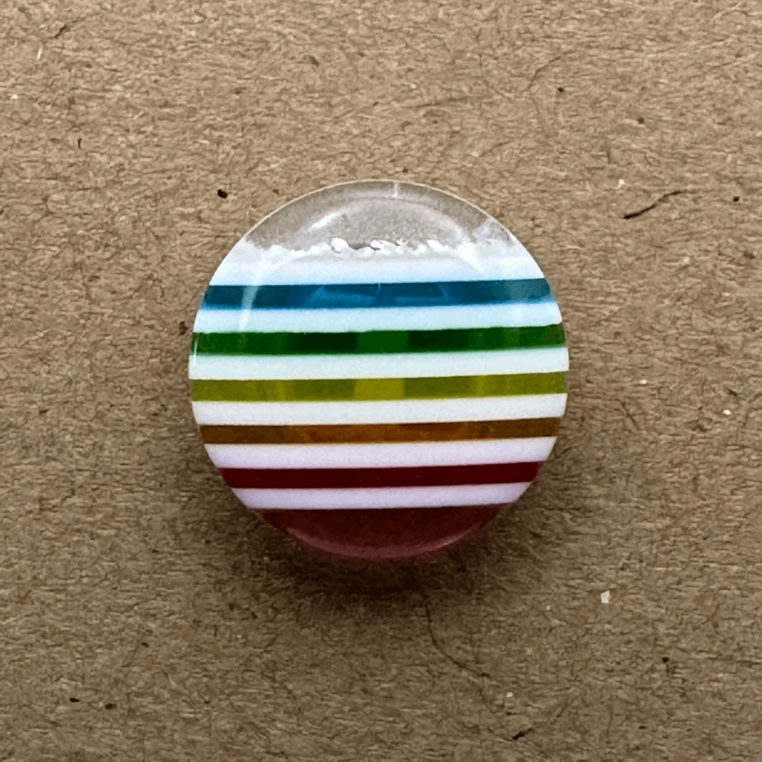 14mm Thin Striped Shank Button