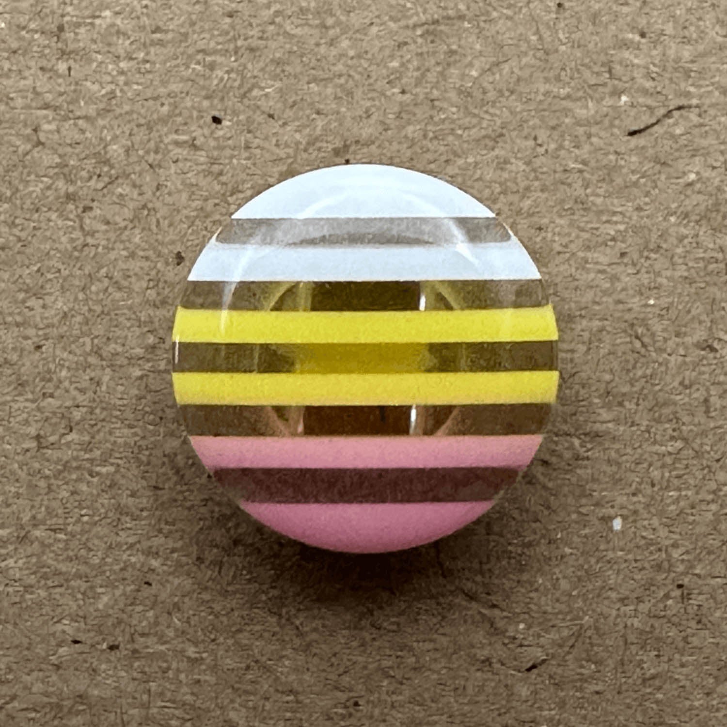 14mm Thin Striped Shank Button