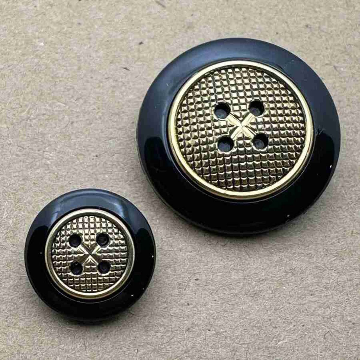 Spring Button Nylon Nylon Gold Metallic Round Patterned Shank Button – Homecraft Textiles
