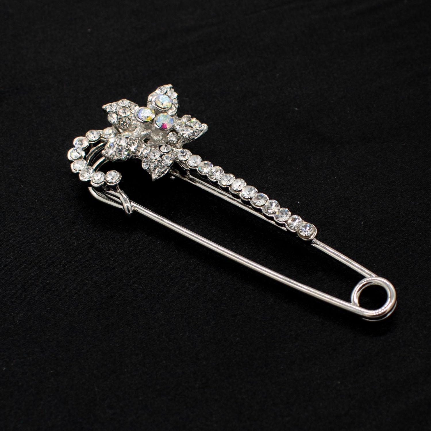 Bridal Rhinestone Kilt Pin Design-1