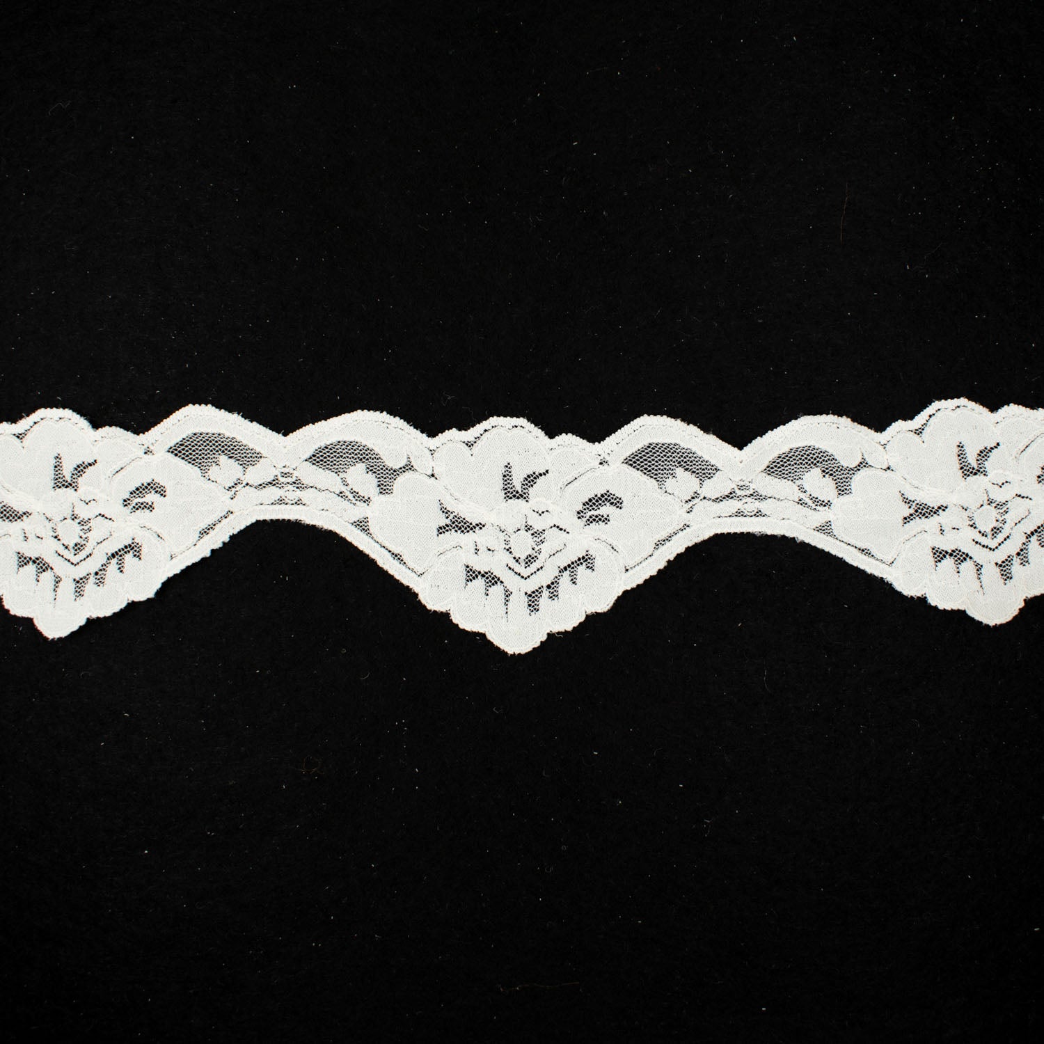 Scalloped Stretch Lace Trim 50mm Ivory