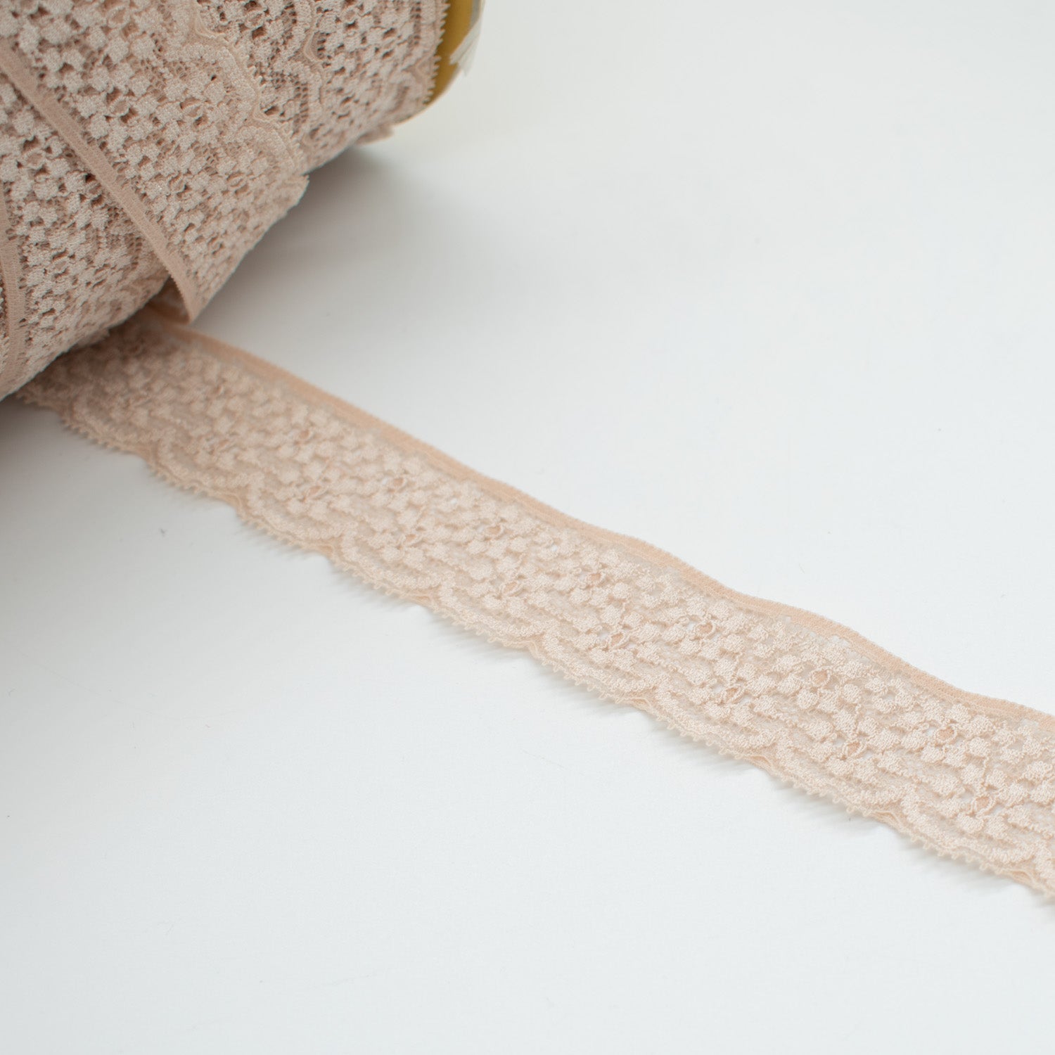 Floral Stretch Raschel Lace Trim 30mm