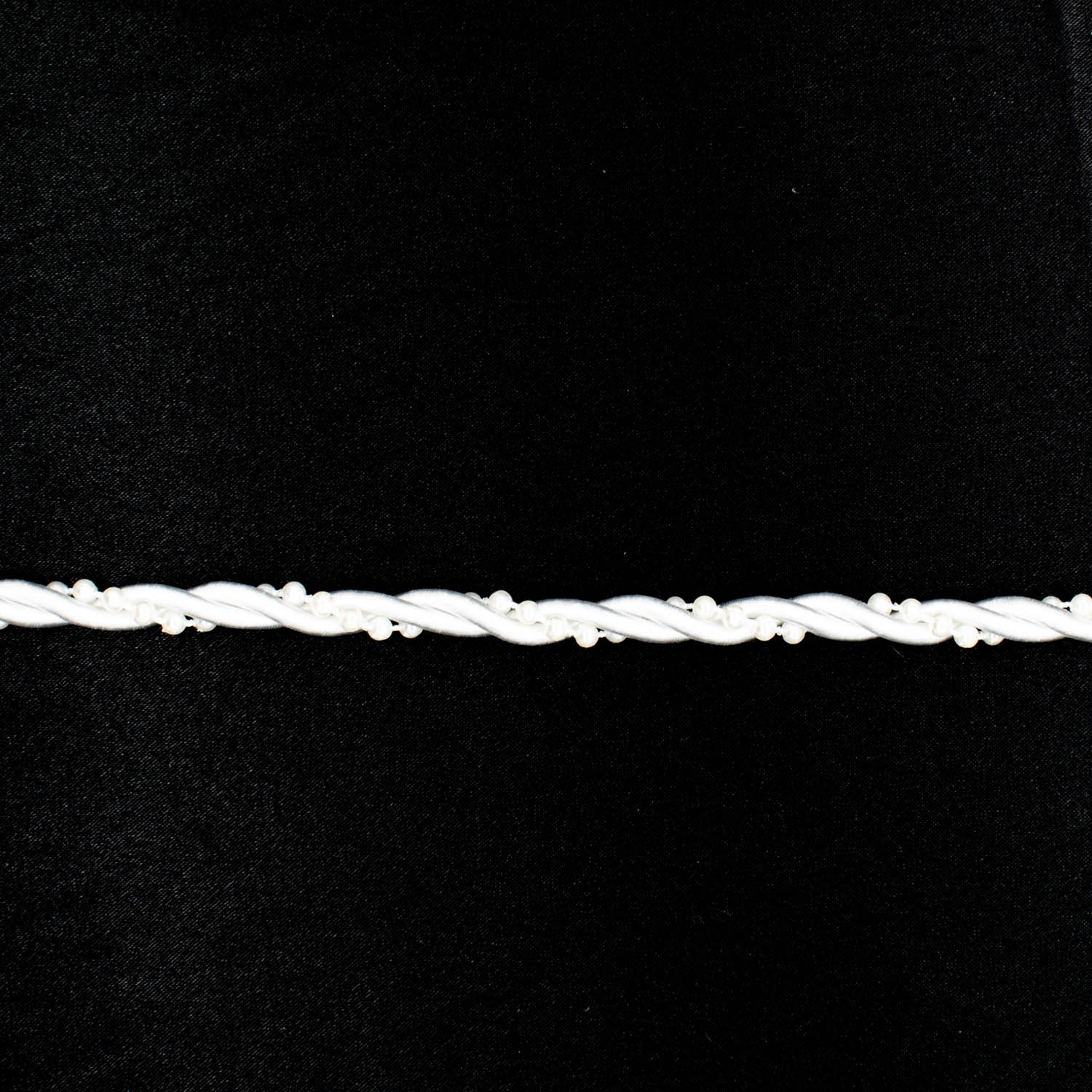 Simplicity White Twisted Cord with Pearls - 6mm