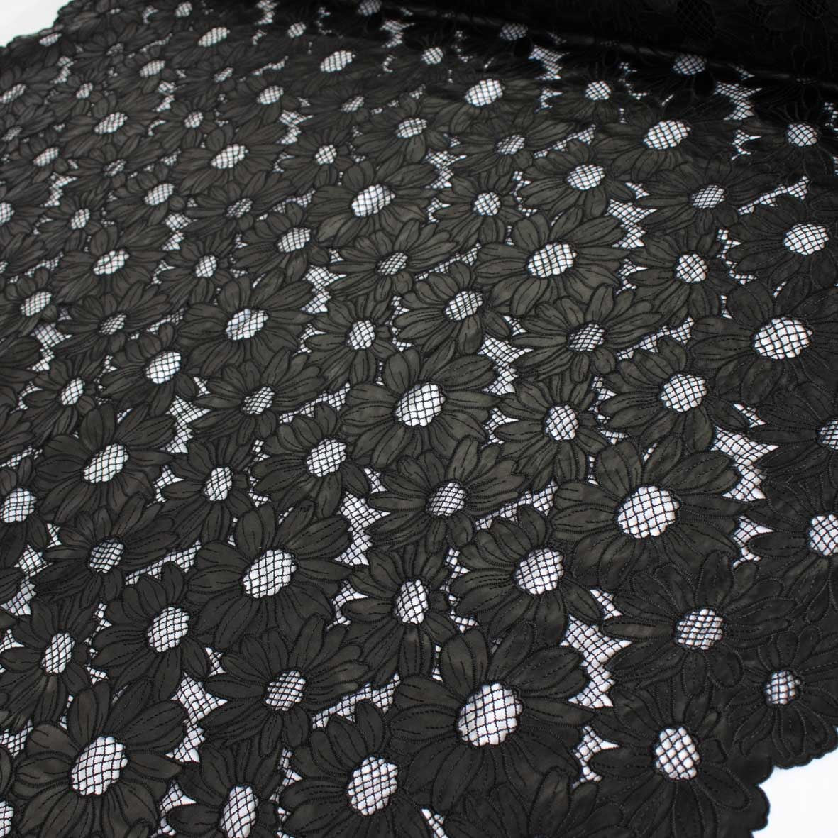 Daisy Floral Cutwork Faux Leather Vinyl Burnout Appliqué