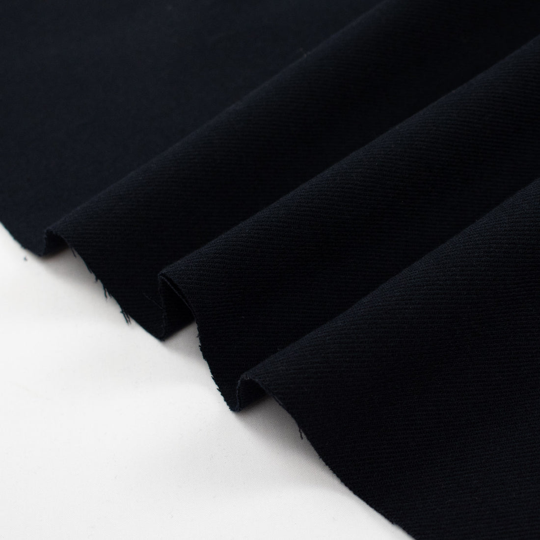 Wool Blend Suiting Medium Weight Navy-03