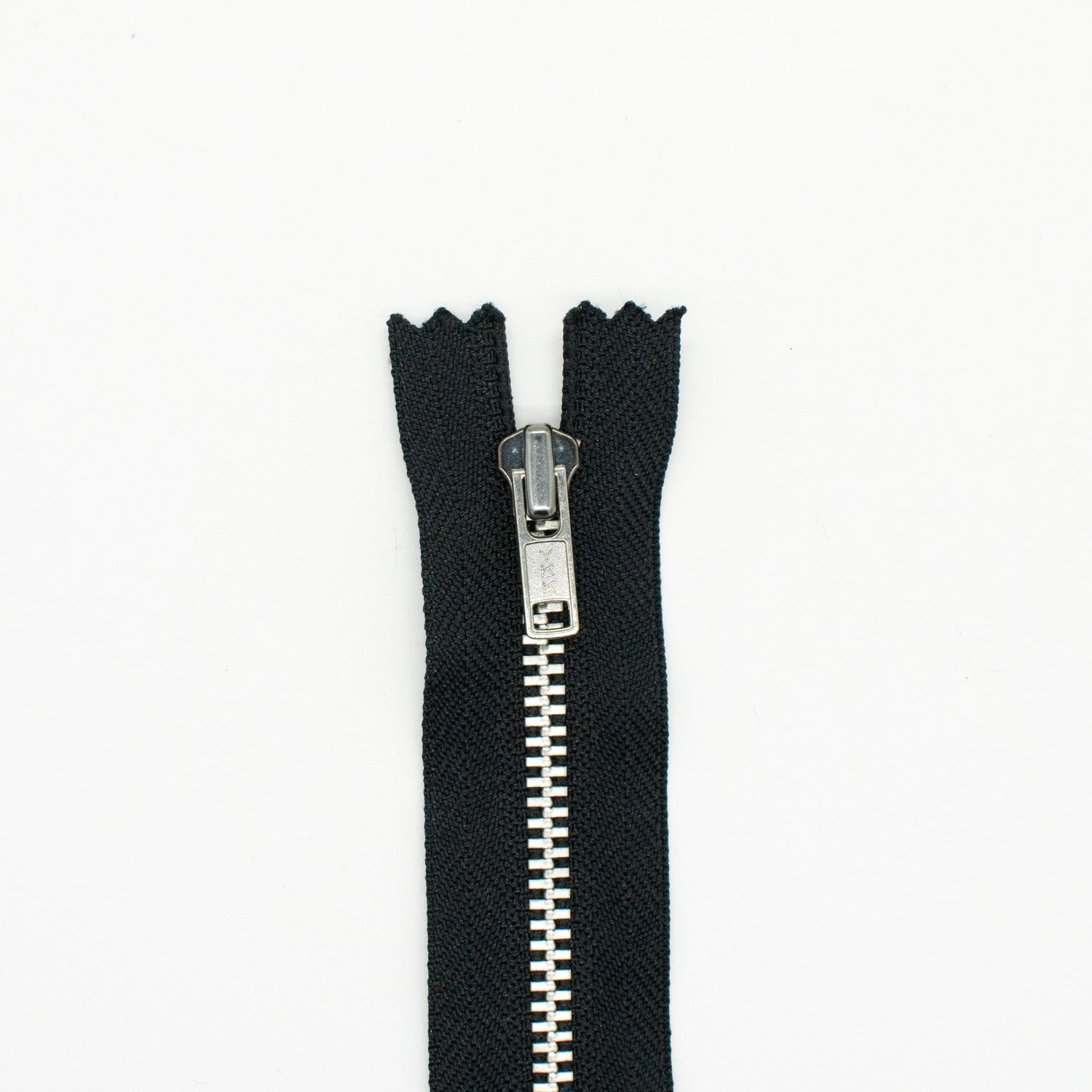 YKK Closed End Metal Zip 16-17CM