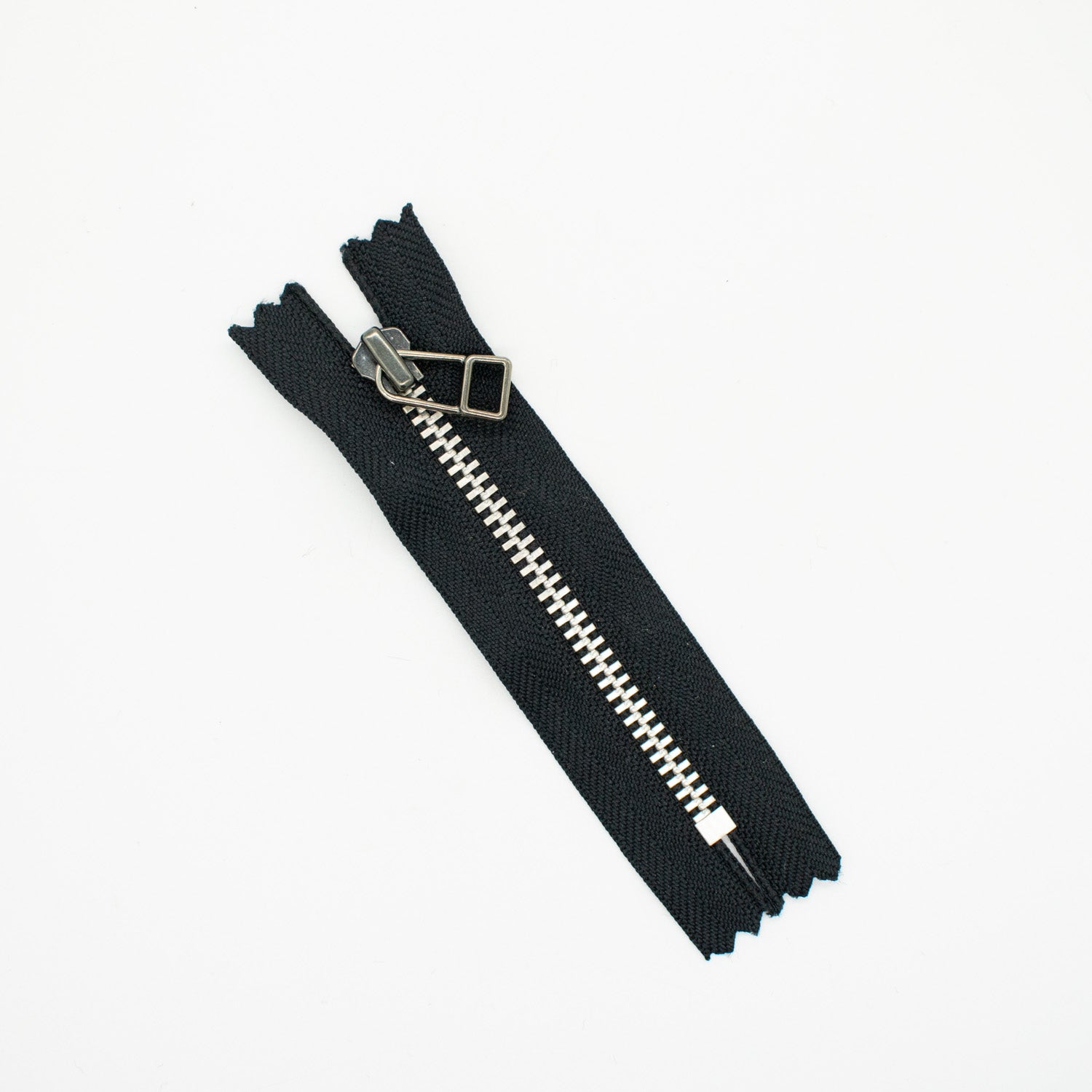 YKK Closed End Metal Zip 10CM