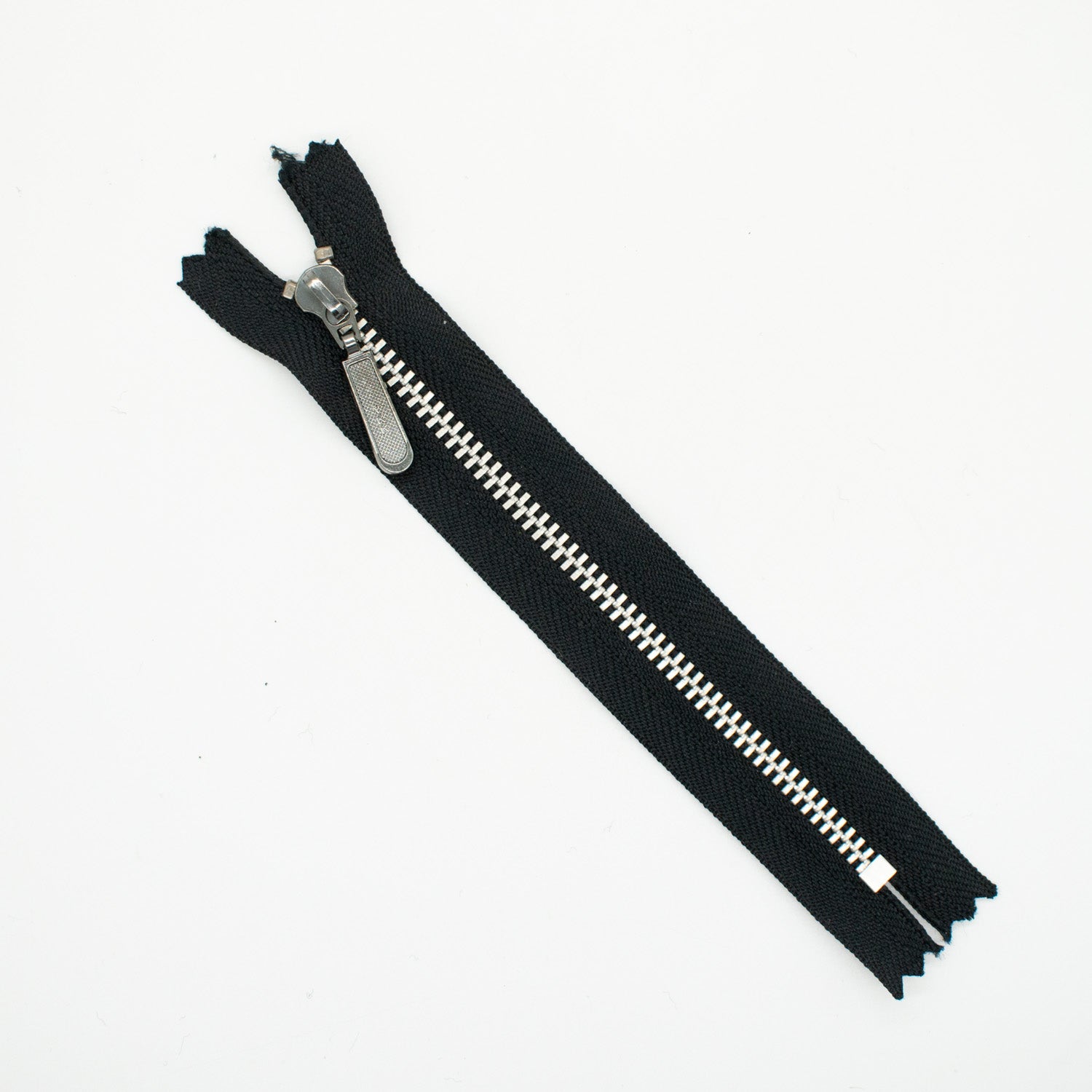 YKK Closed End Metal Zip 13CM