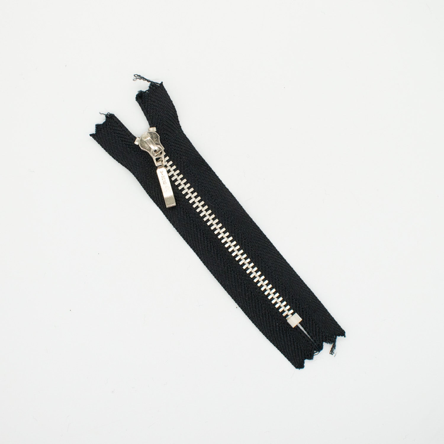YKK Closed End Metal Zip 10CM