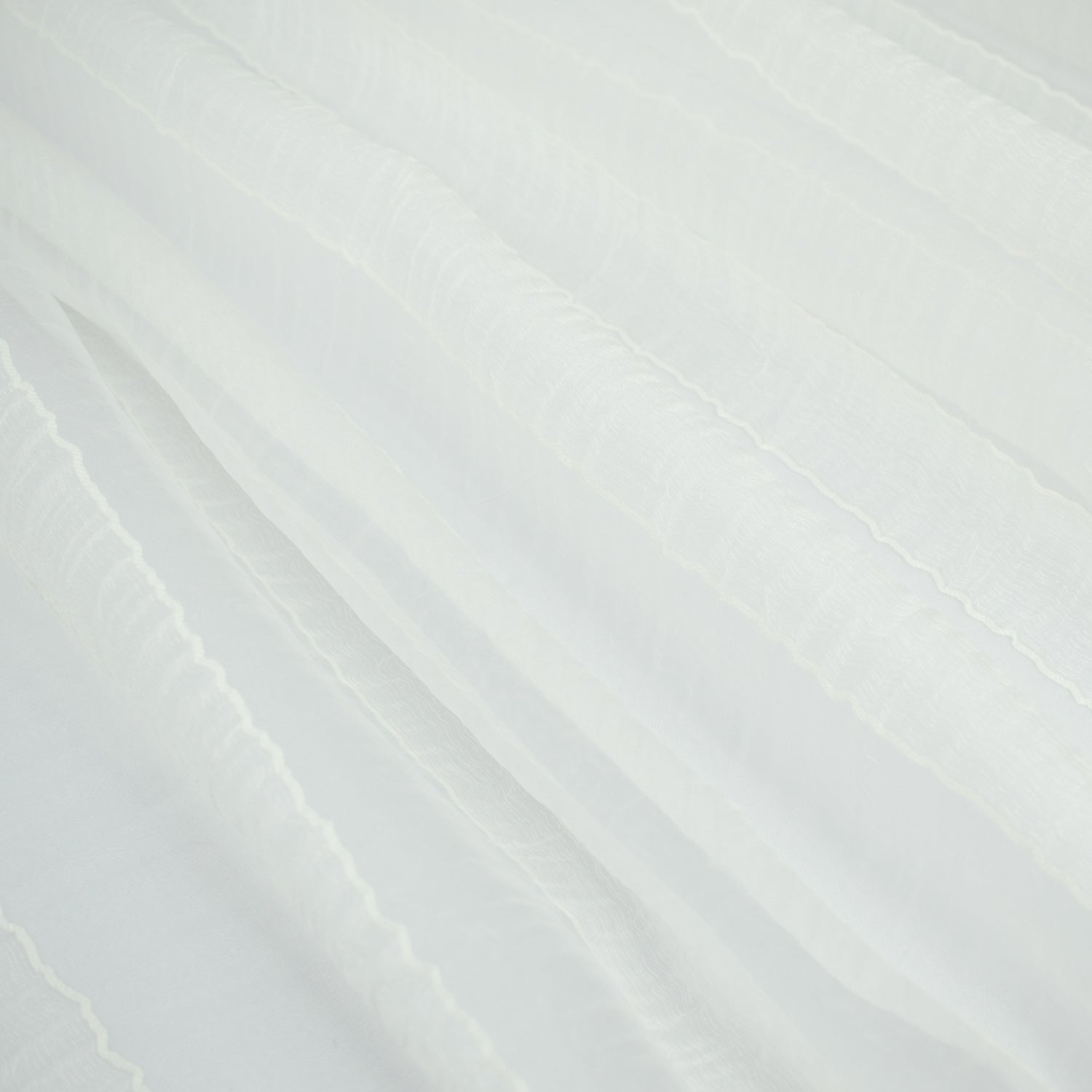 Shake Crushed by Zepel Curtain Sheer Fabric