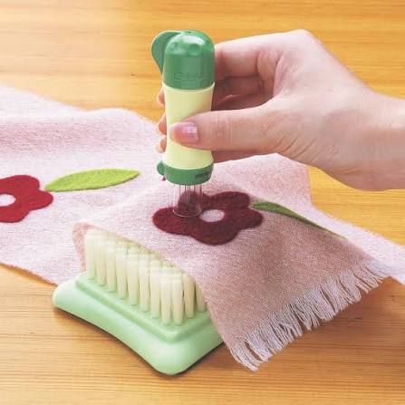 Clover Needle Felting Tool