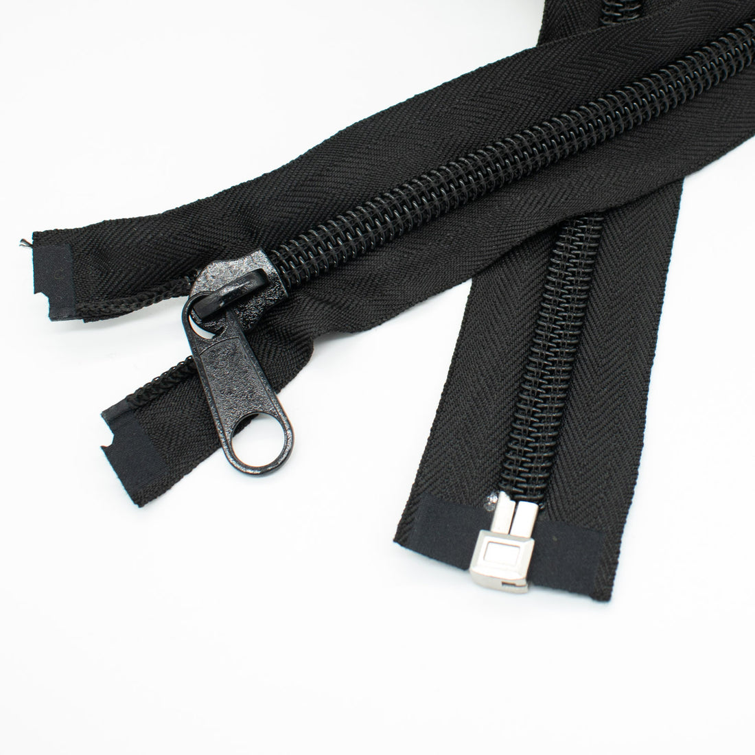 Size 10 Black Spiral Open Ended Zip 2.1M