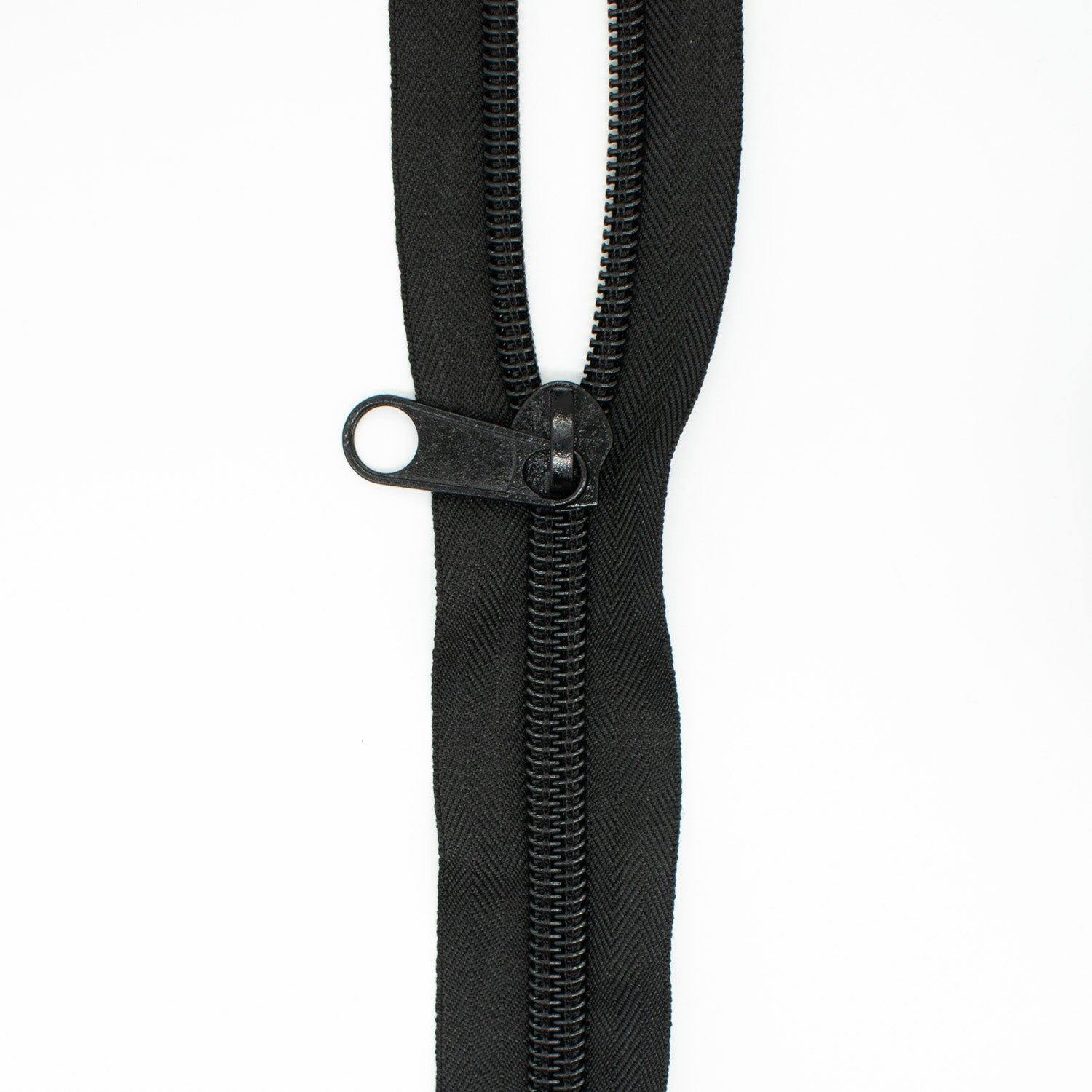 Size 10 Black Spiral Open Ended Zip 2.1M