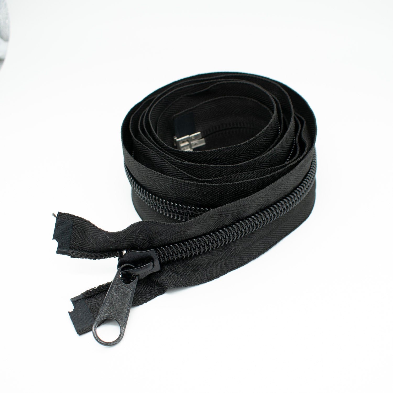 Size 10 Black Spiral Open Ended Zip 2.1M