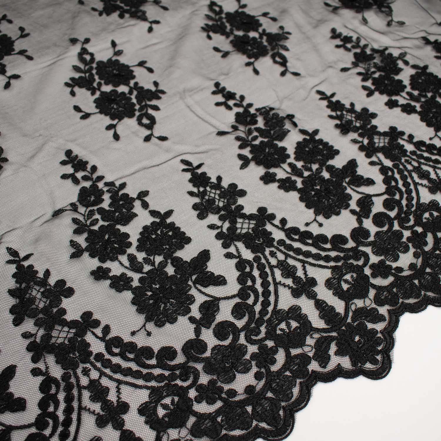 Chantilly Lace D1-Black