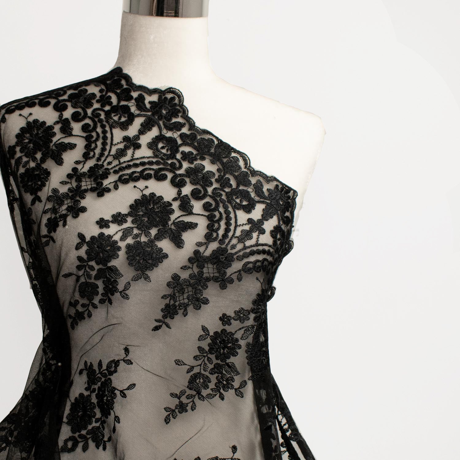 Chantilly Lace D1-Black