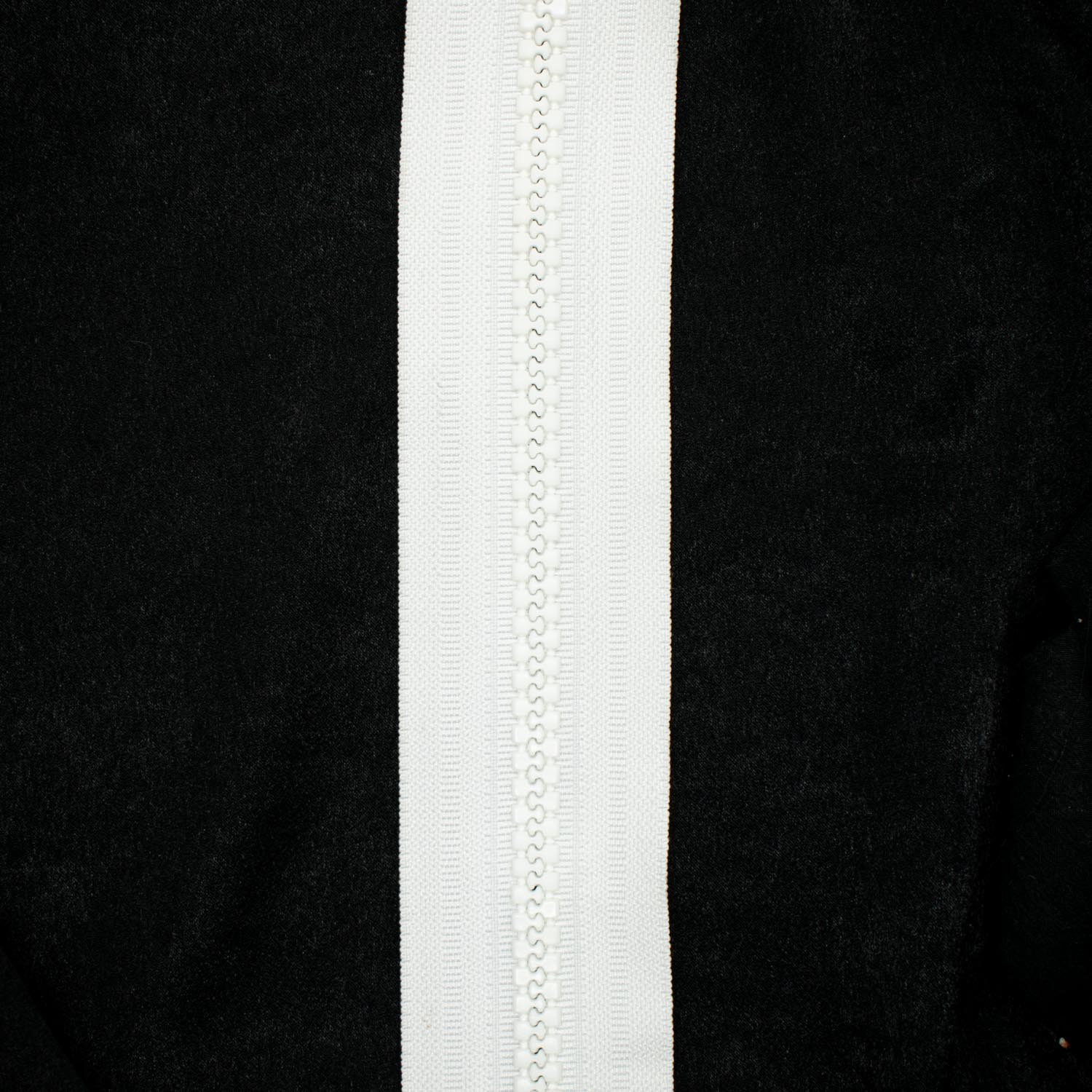 Continuous Chunky Zipping No.10