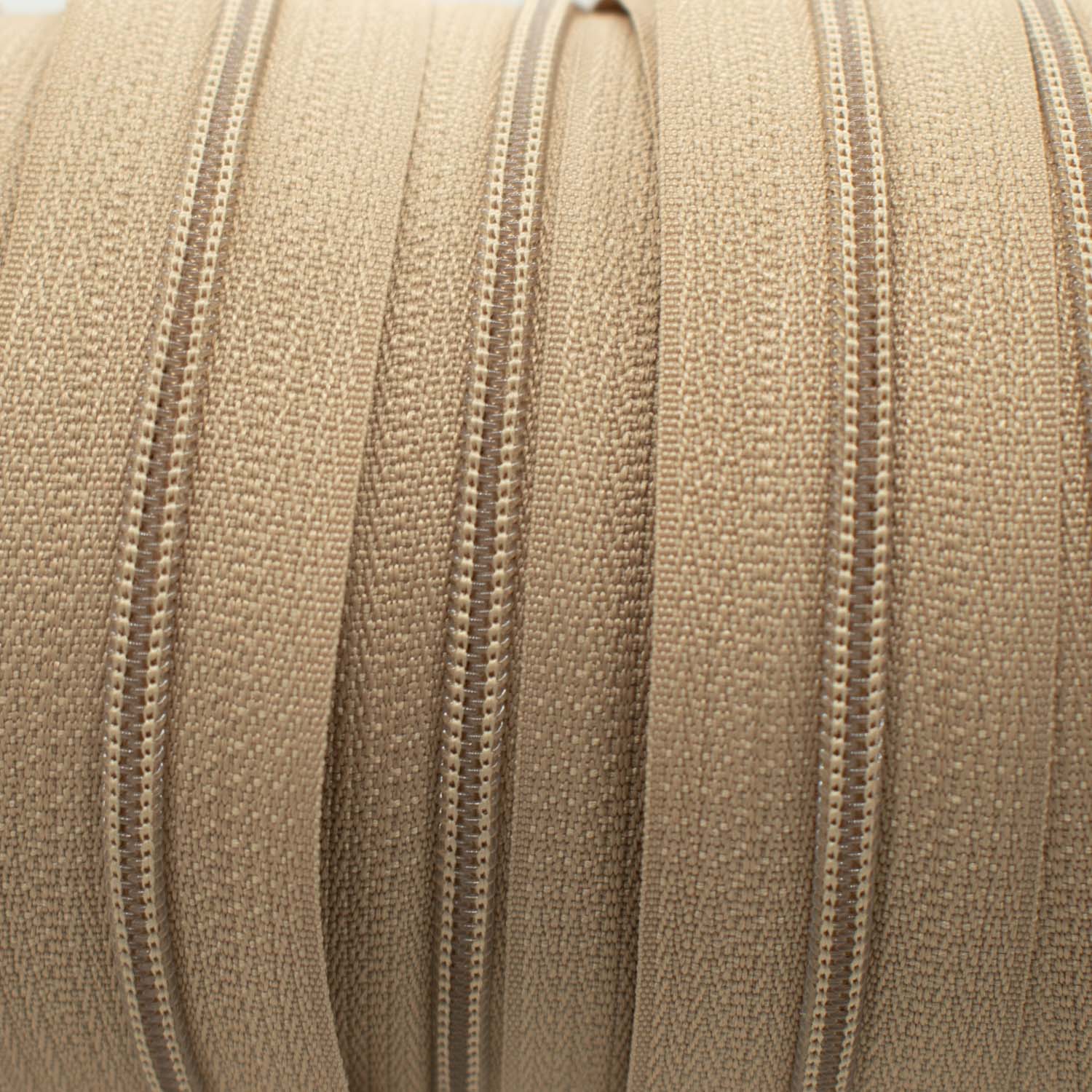 Continuous Zipping No.3