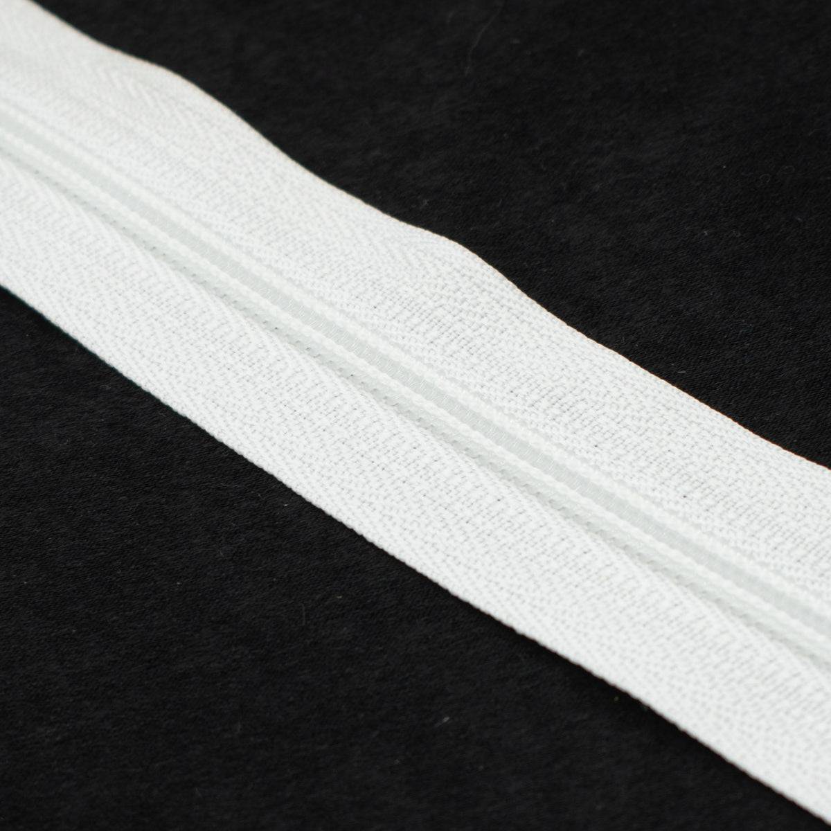 Continuous Zipping No.5 Homecraft Textiles