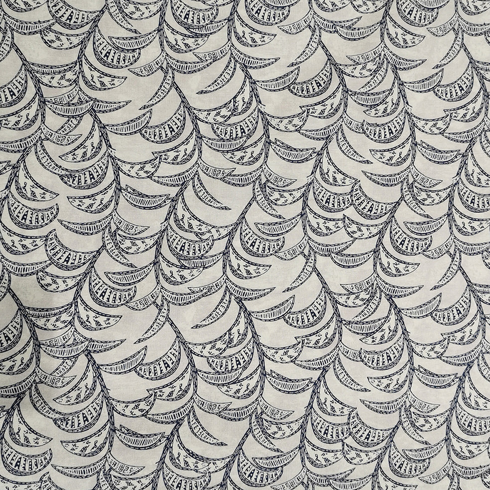 Fabric Editions Leaf Vines on Cream Cotton Prints