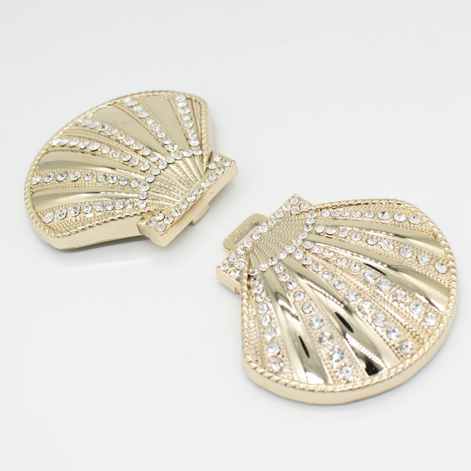 Birch Metal Decor Fashion Buckle Design-11 Diamante Shells