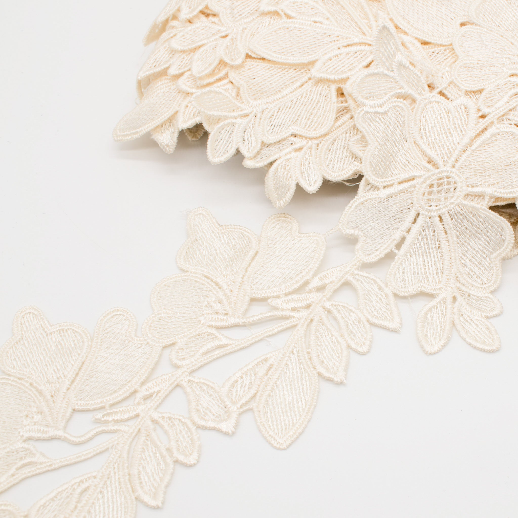 Floral Vine Lace Trim 115mm