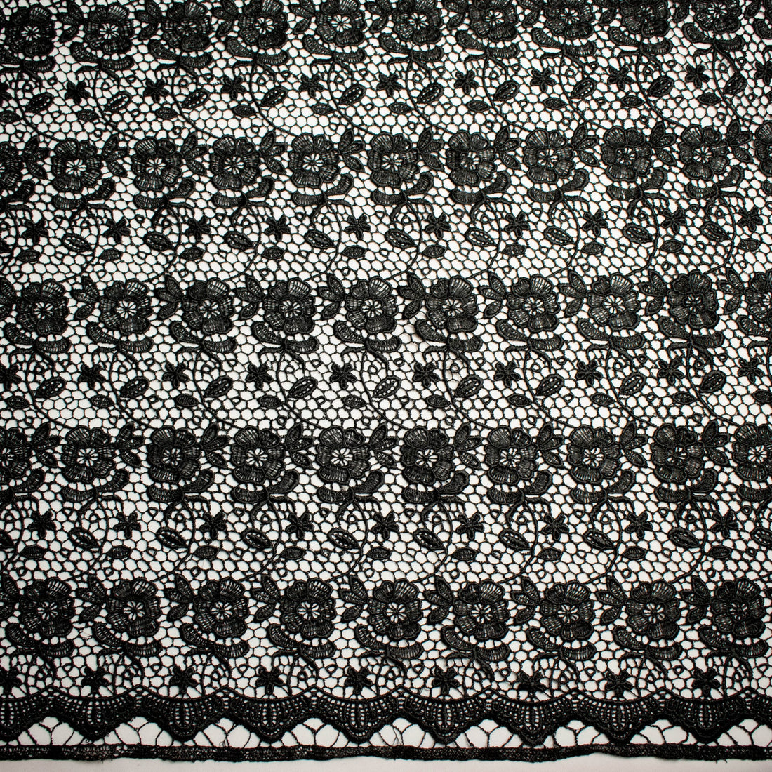 Guipure Lace Design 714519 Black